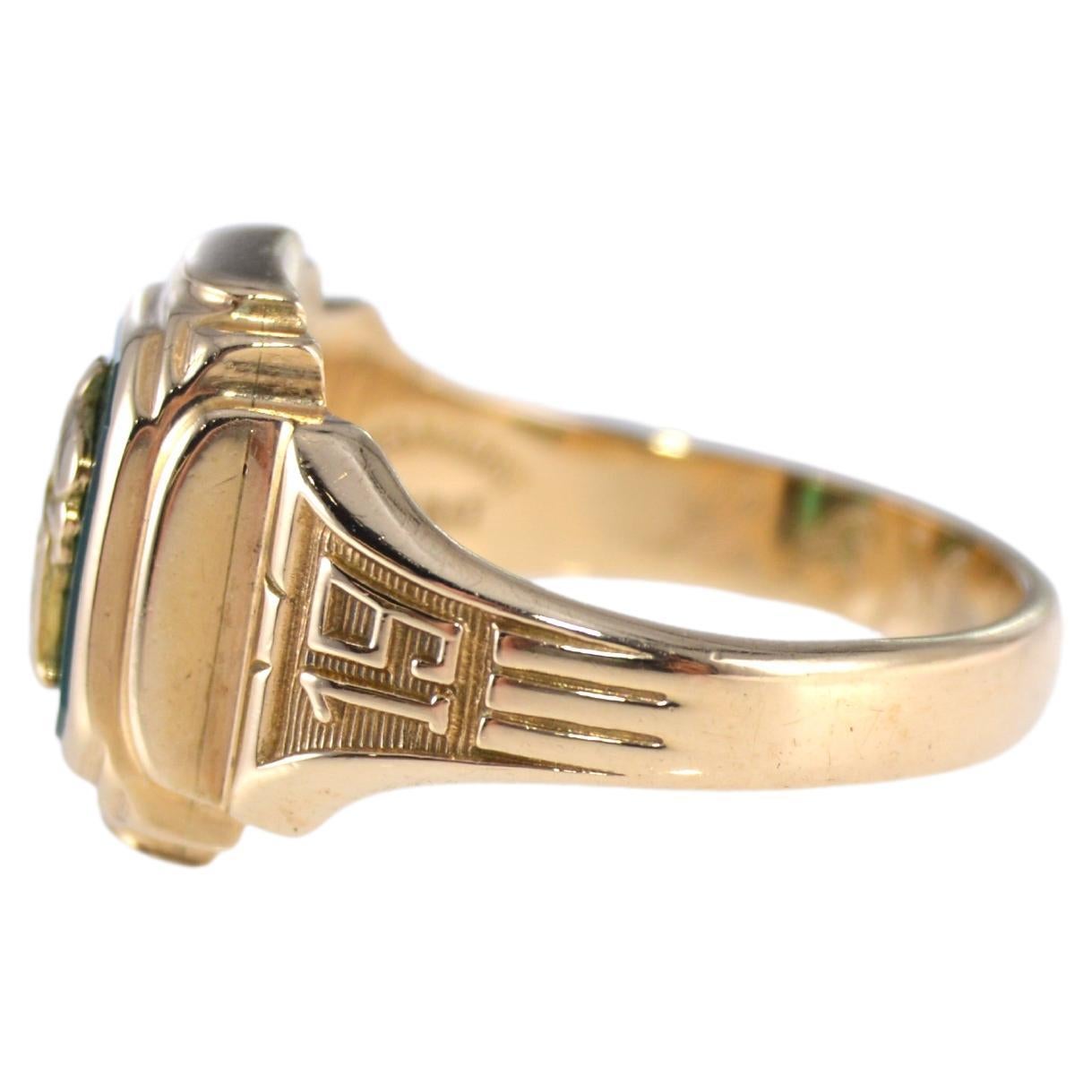 Unisex Art Deco Signet Ring in 10 Karat Solid Gold with Gold Inset from 1953 For Sale 3