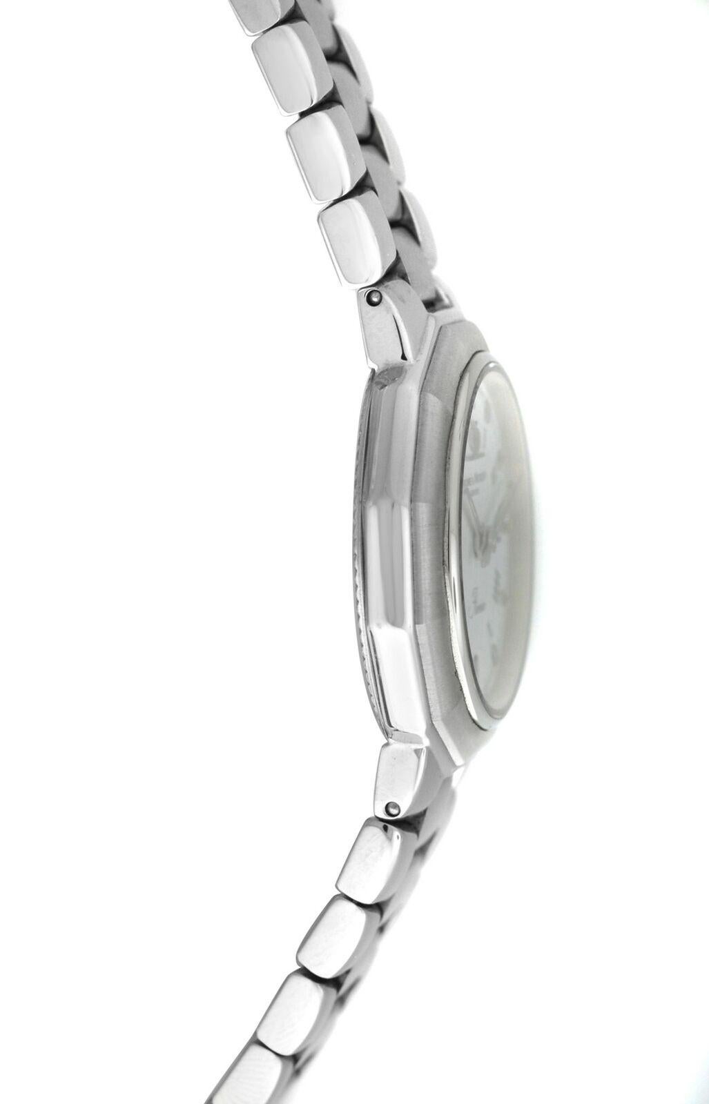 Ladies Baume & Mercier Riviera 5231.2 Stainless Steel Quartz Watch In Excellent Condition For Sale In New York, NY