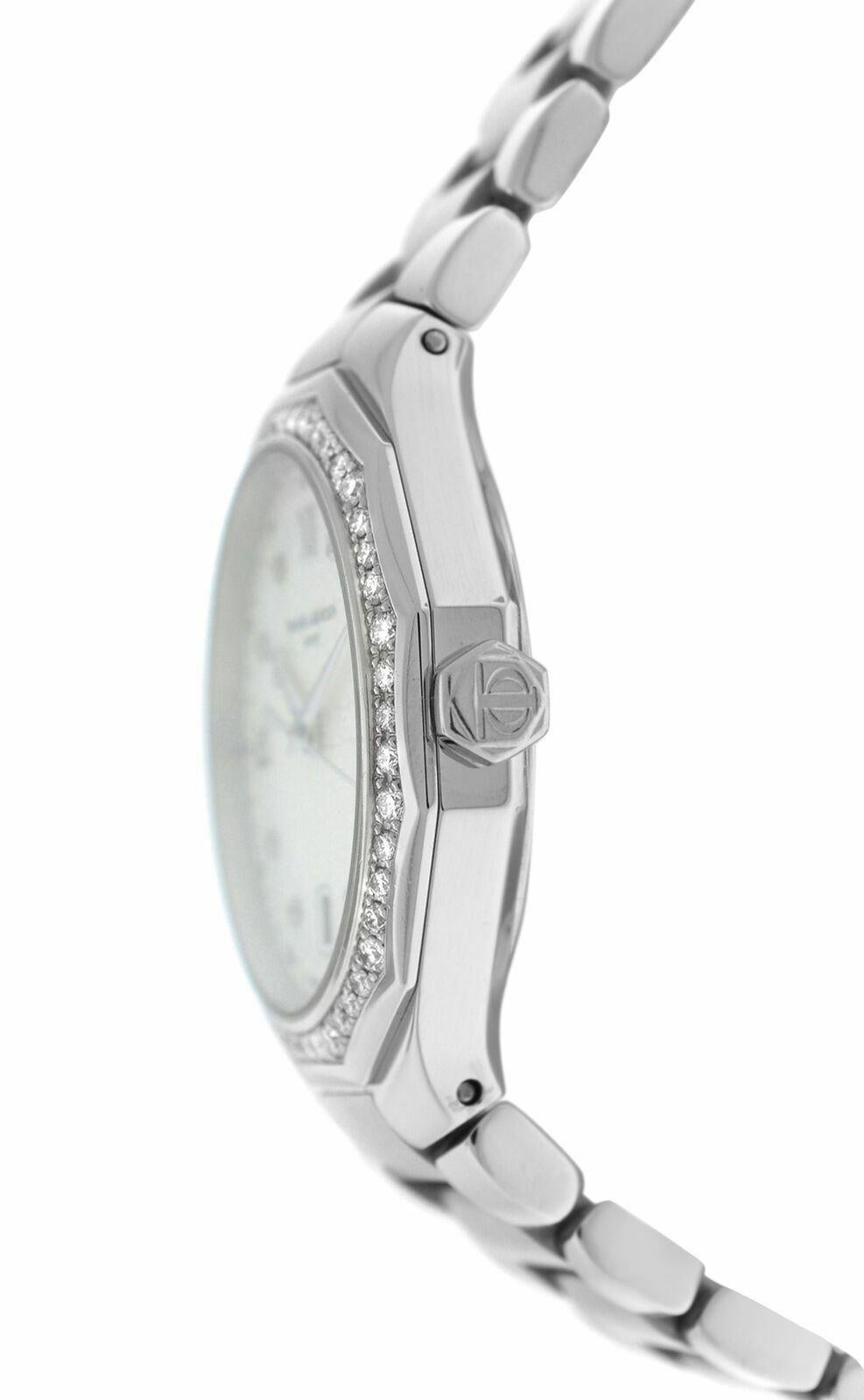 Women's Ladies Baume & Mercier Riviera 65526 Steel Diamond Mother of Pearl Quartz Watch For Sale