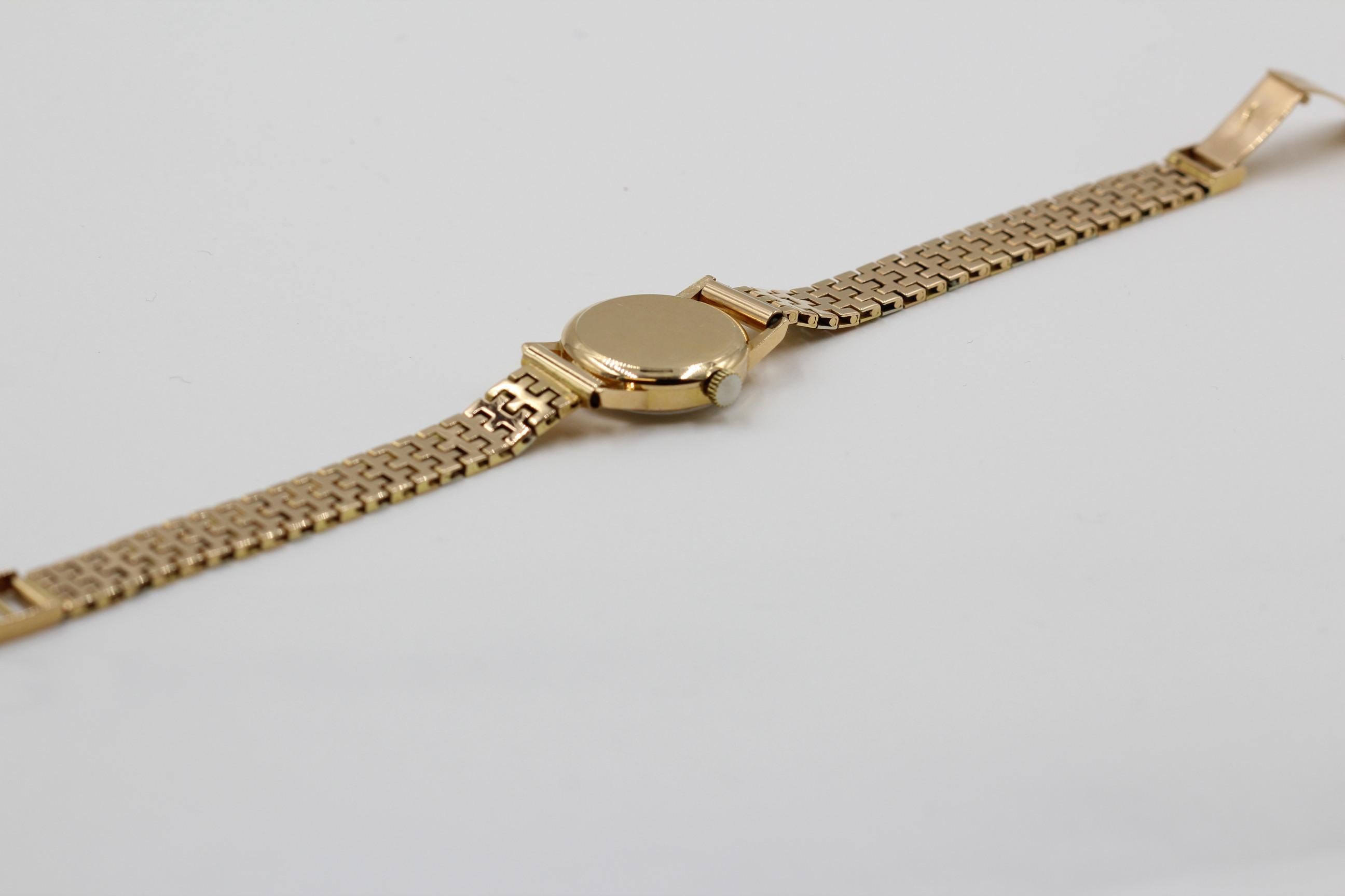 Ladies Beautidul Omega Century 18k Yellow Gold Watch Manual Wind Up 