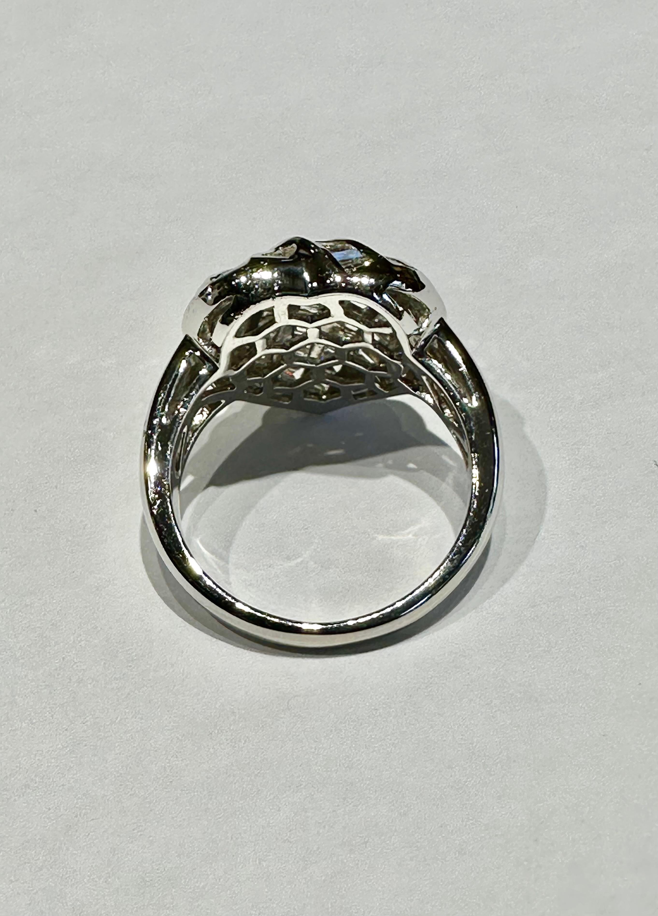 Ladies Beautiful Heart Shape Baguette Diamond Ring 1.80 CT 18K White Gold In New Condition For Sale In Laguna Beach, CA