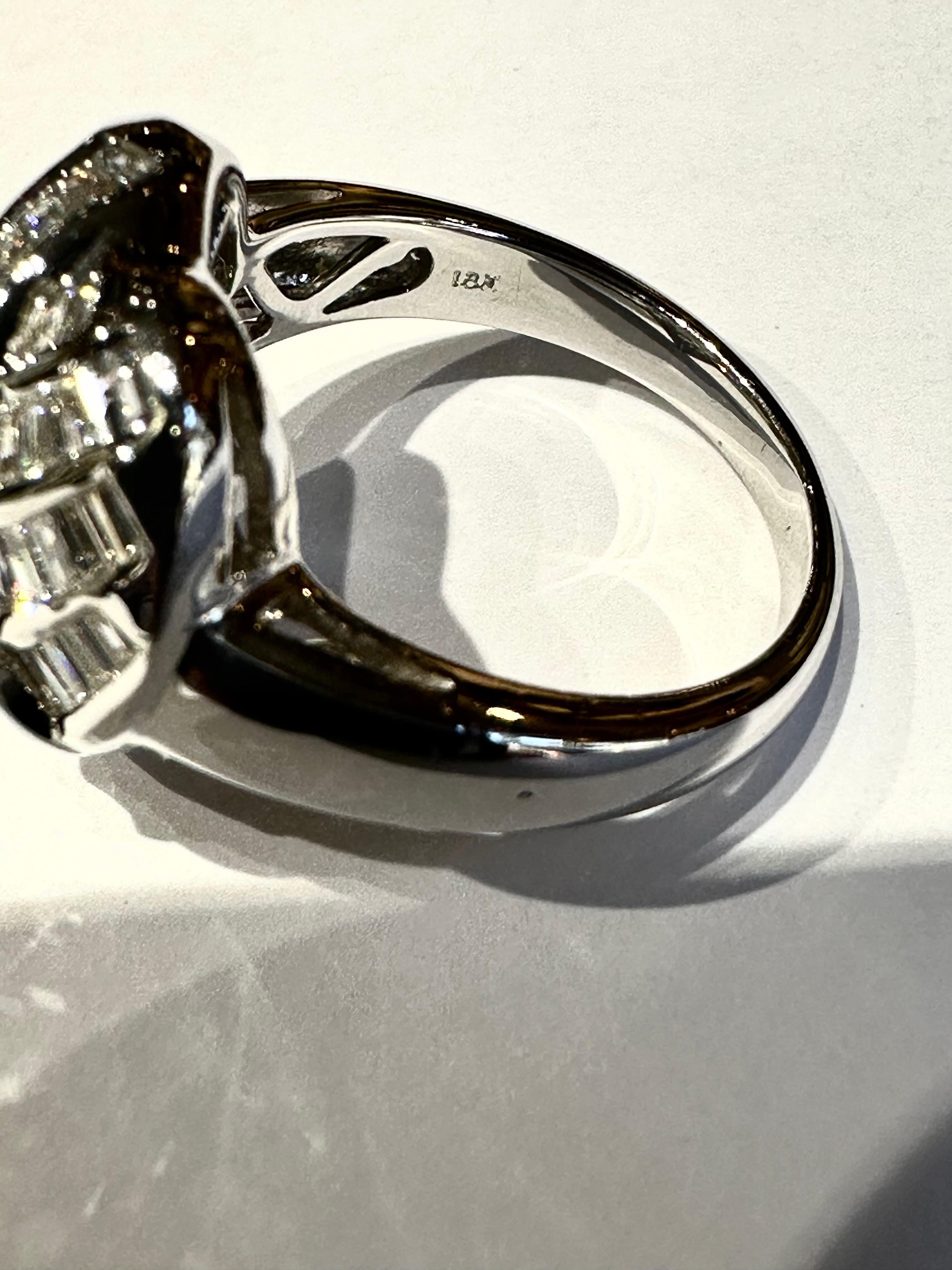 Women's Ladies Beautiful Heart Shape Baguette Diamond Ring 1.80 CT 18K White Gold For Sale