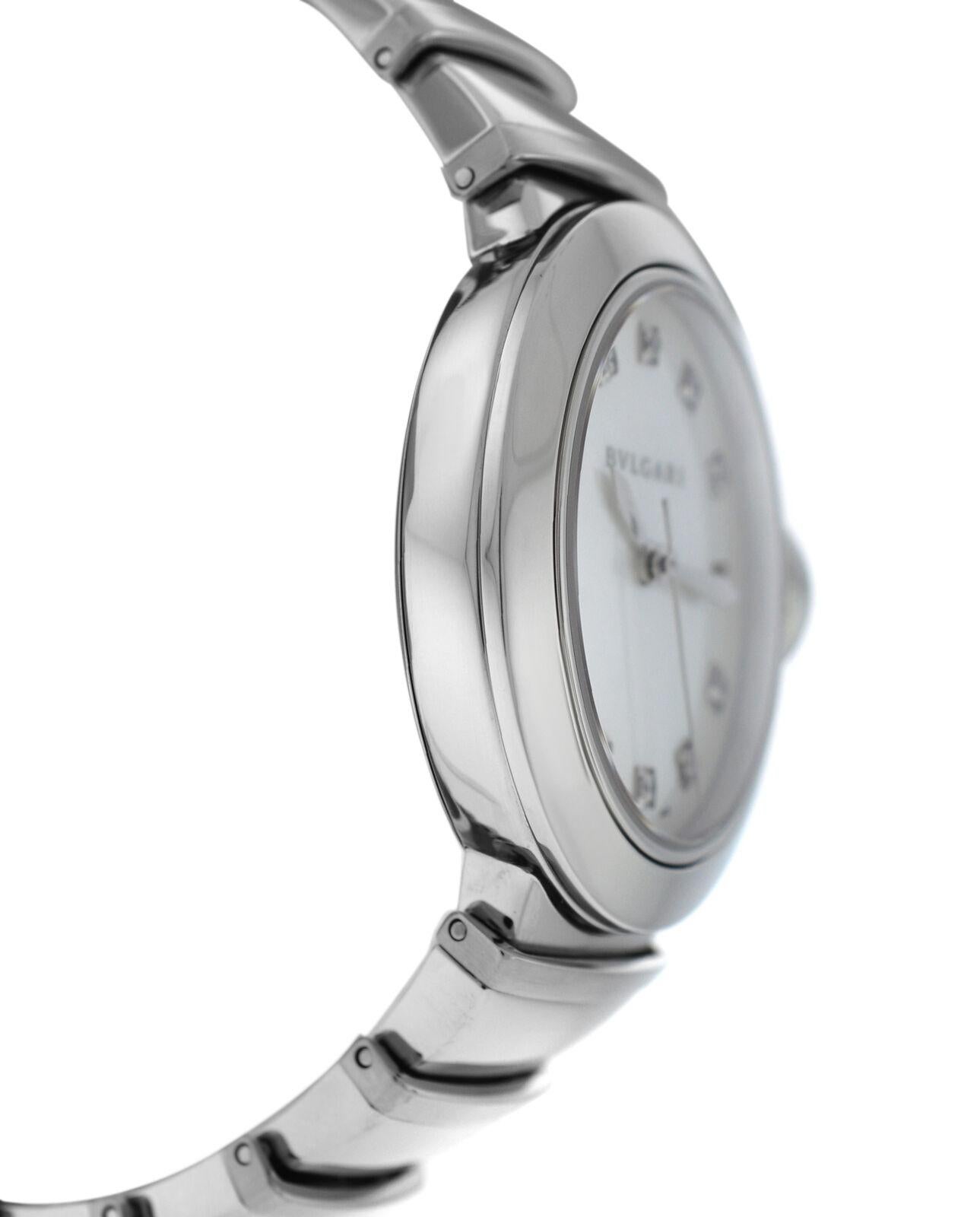 Ladies Bvlgari Bulgari LVCEA Steel Diamond Mother of Pearl Automatic Watch In Excellent Condition For Sale In New York, NY