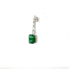 Ladies Dangling Earrings with Emerald and Diamonds