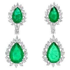 Orecchini pendenti da donna con smeraldo e diamanti