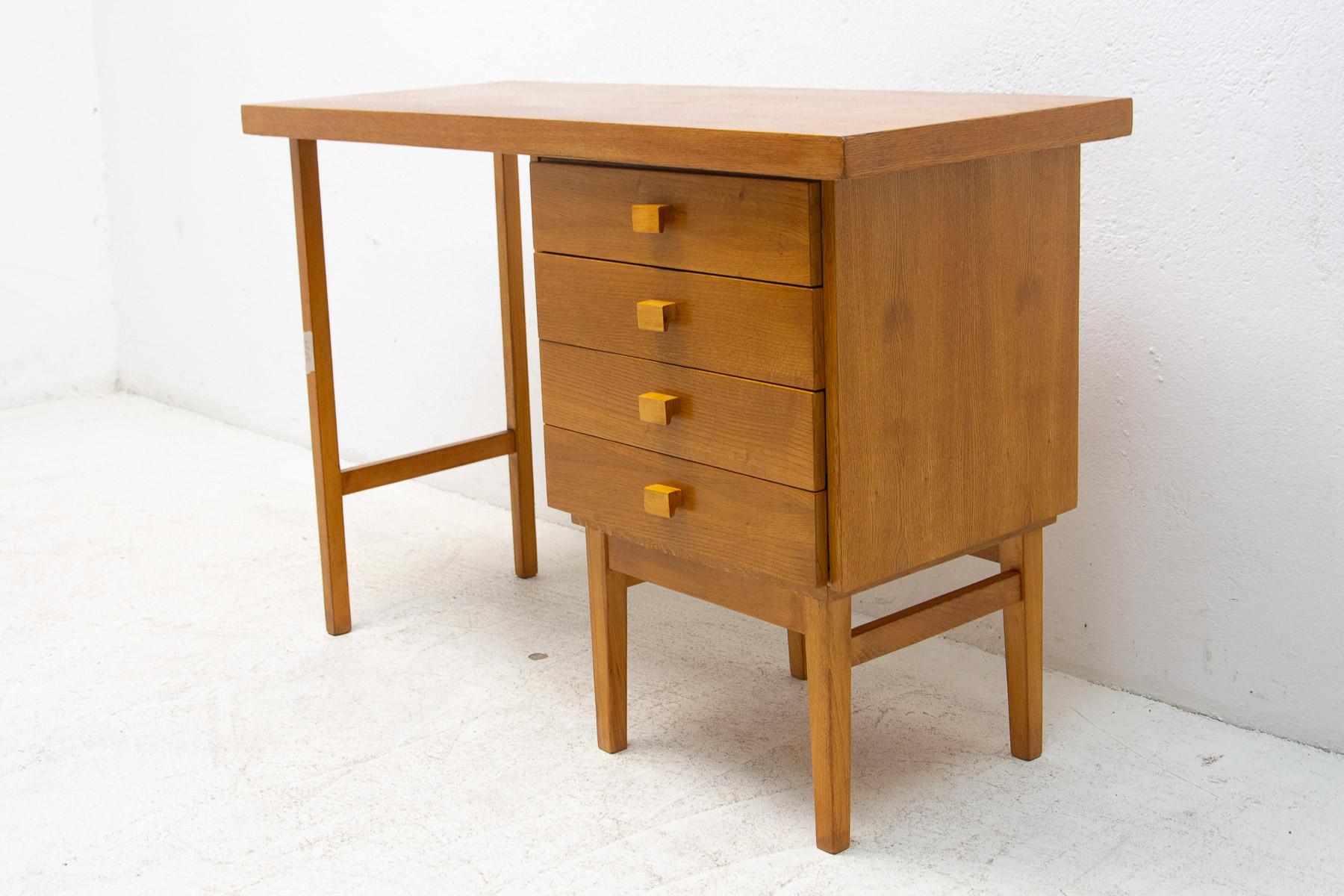 Ladies Desk from Hikor, 1980´S, Czechoslovakia In Good Condition For Sale In Prague 8, CZ