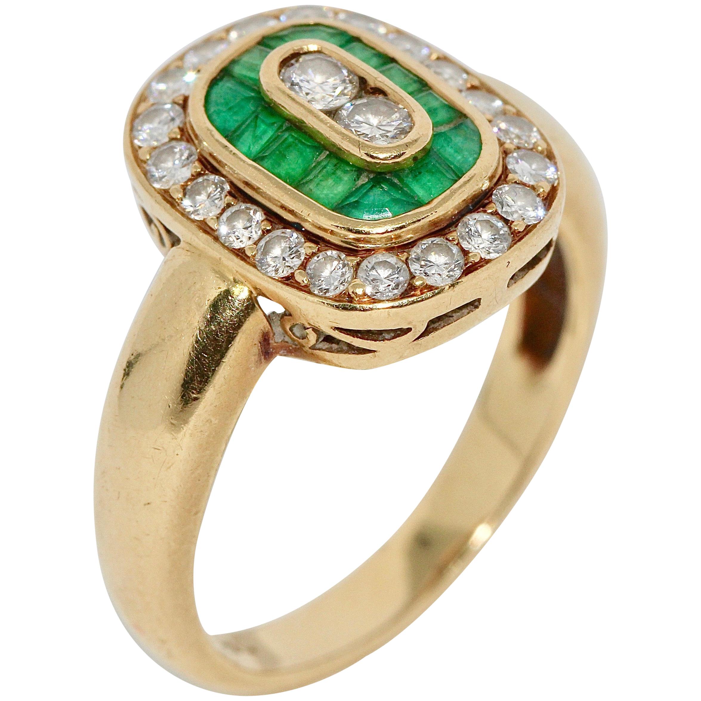 Anello con diamante da donna, oro 18 carati e smeraldi in vendita
