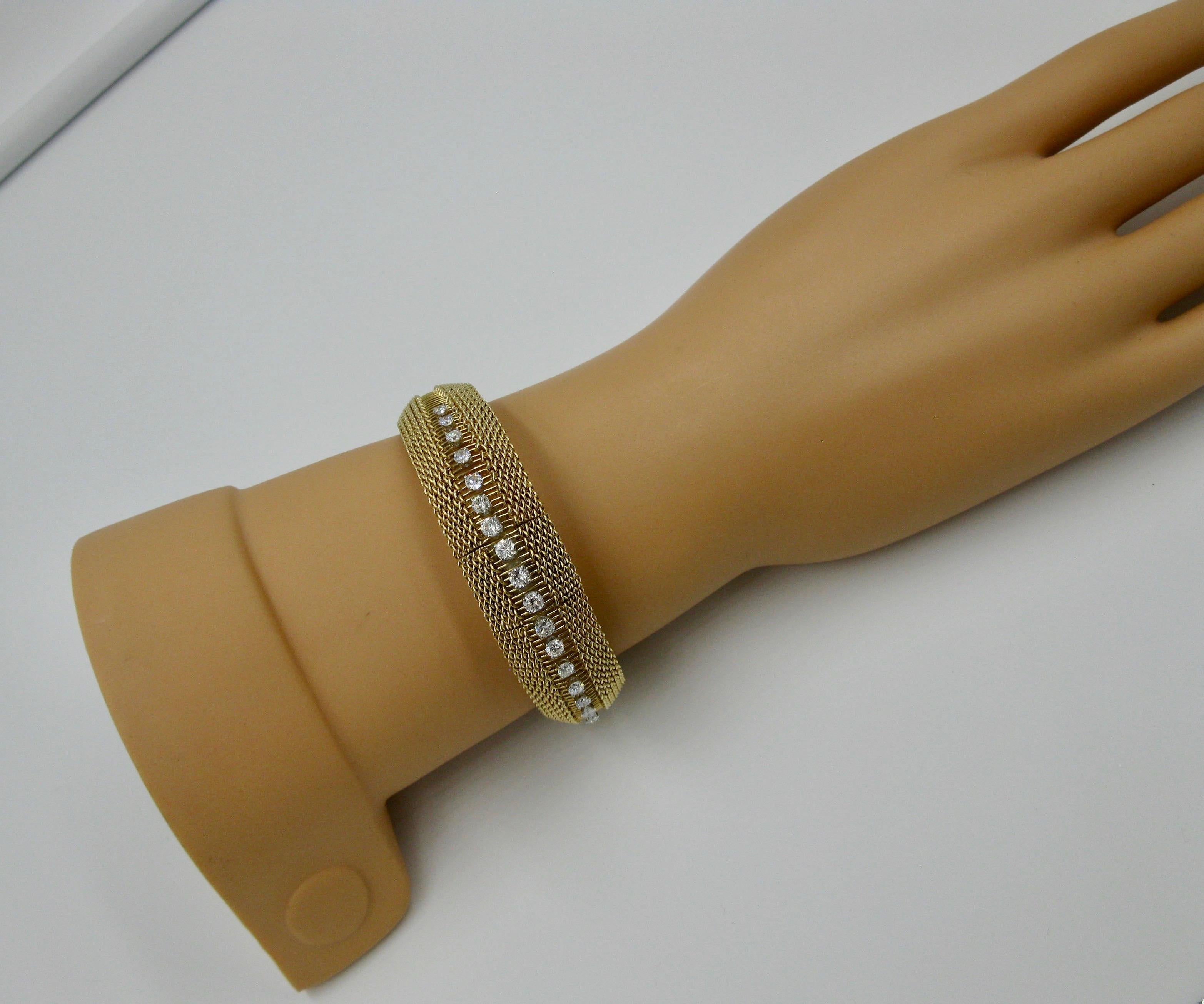 Ladies Diamond Yellow Gold Wristwatch Bracelet Mid-Century Modern Madmen, 1960s For Sale 5