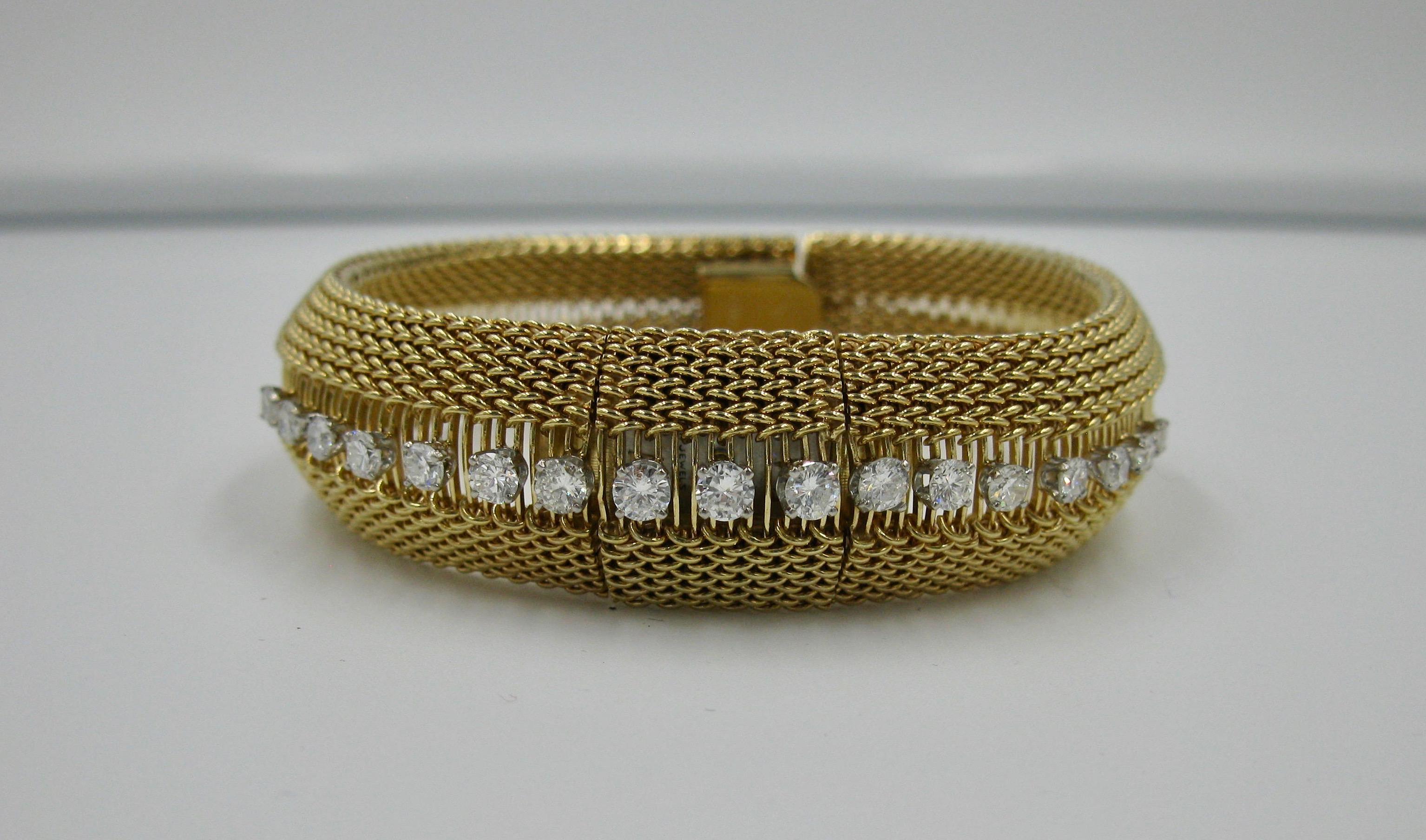 Moderniste Bracelet montre-bracelet pour femmes Madmen du milieu du siècle dernier en or jaune et diamants, années 1960 en vente