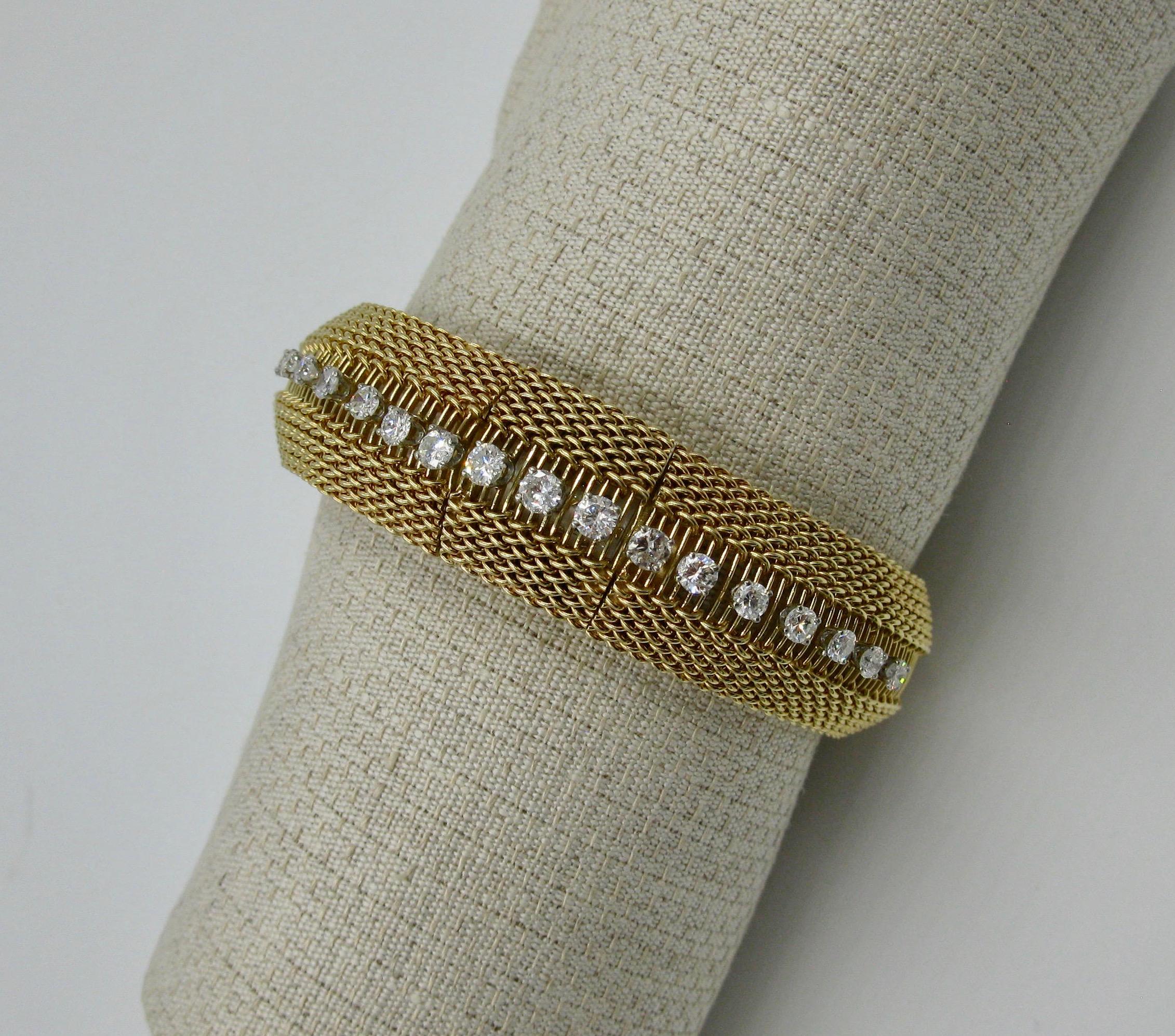 Women's Ladies Diamond Yellow Gold Wristwatch Bracelet Mid-Century Modern Madmen, 1960s For Sale