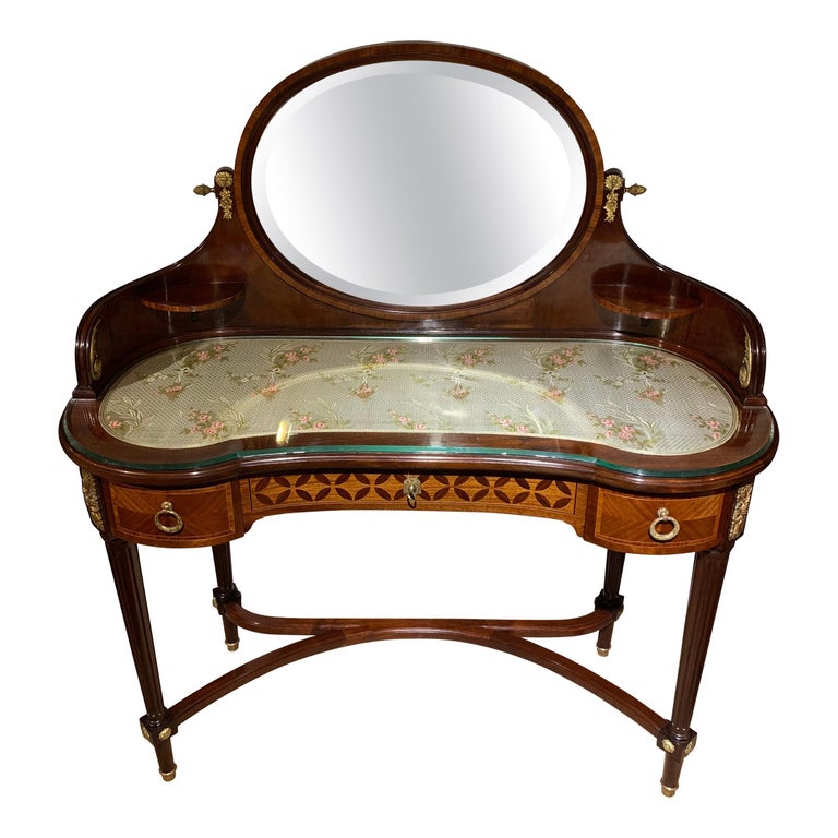 Ladies Dressing Table at 1stDibs