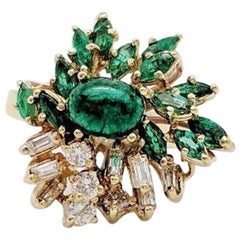 Ladies Estate 18 Karat Yellow Gold 1.75 Carat Emerald and Diamond Cocktail Ring