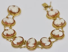 Ladies Gem, Cameo Bracelet, 18 Karat Gold
