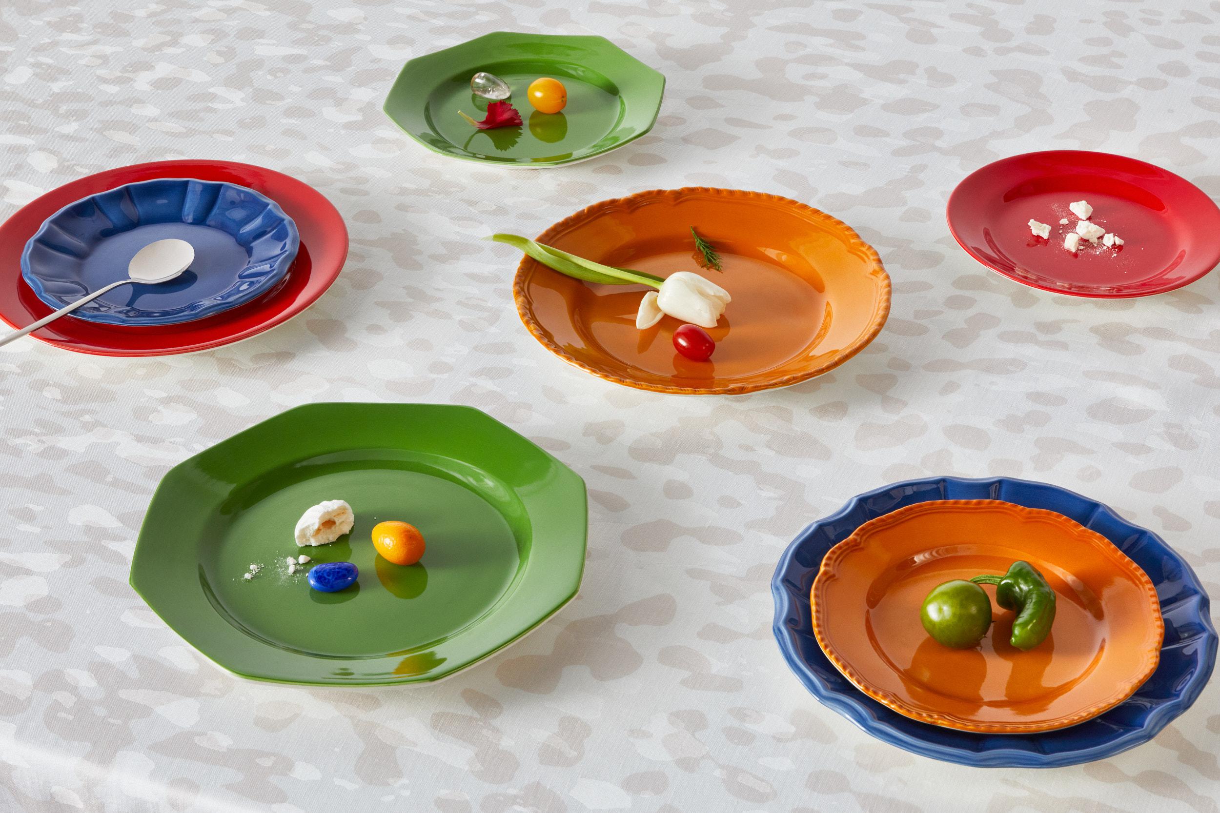 Ladies & Gentlemen Ceramic Set of 4 Prime Dessert Plates by Stories of Italy For Sale 4