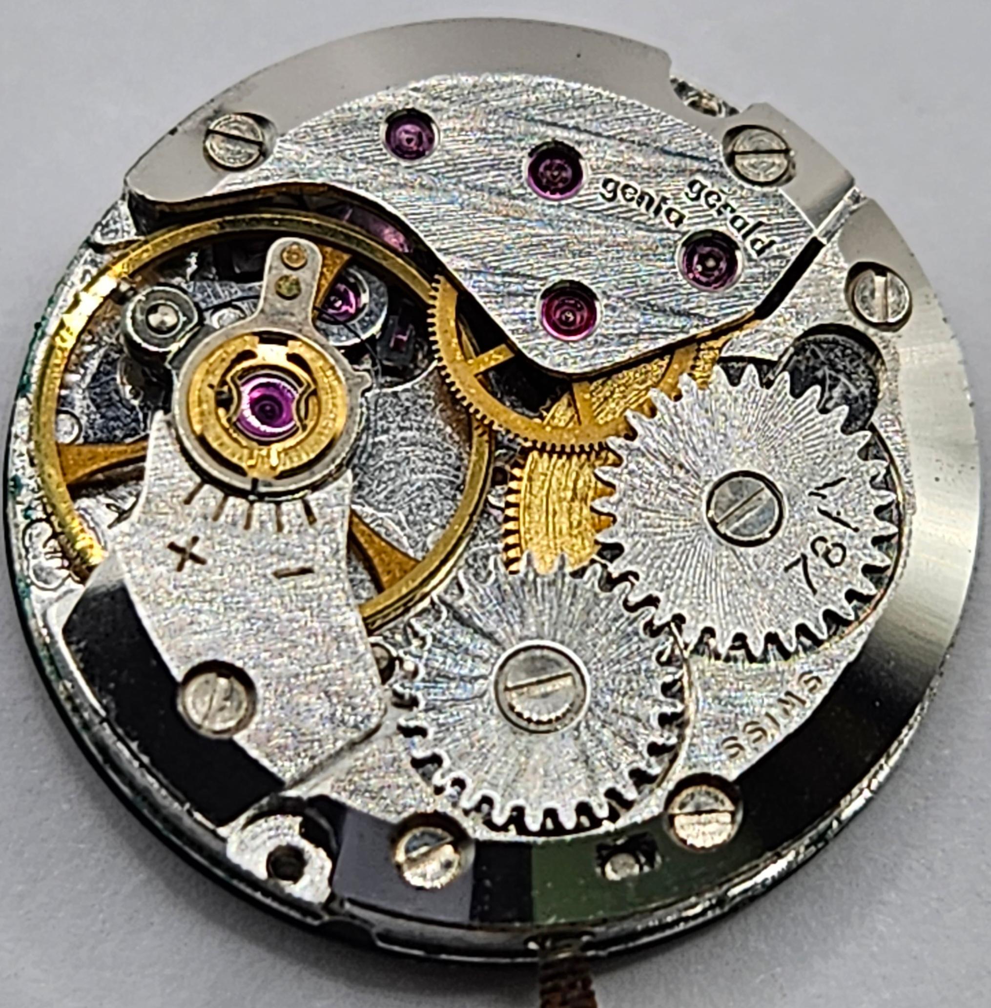 Ladies Gerald Genta-Bvlgari Tubogas Wristwatch, Prototype Piece Unique For Sale 11