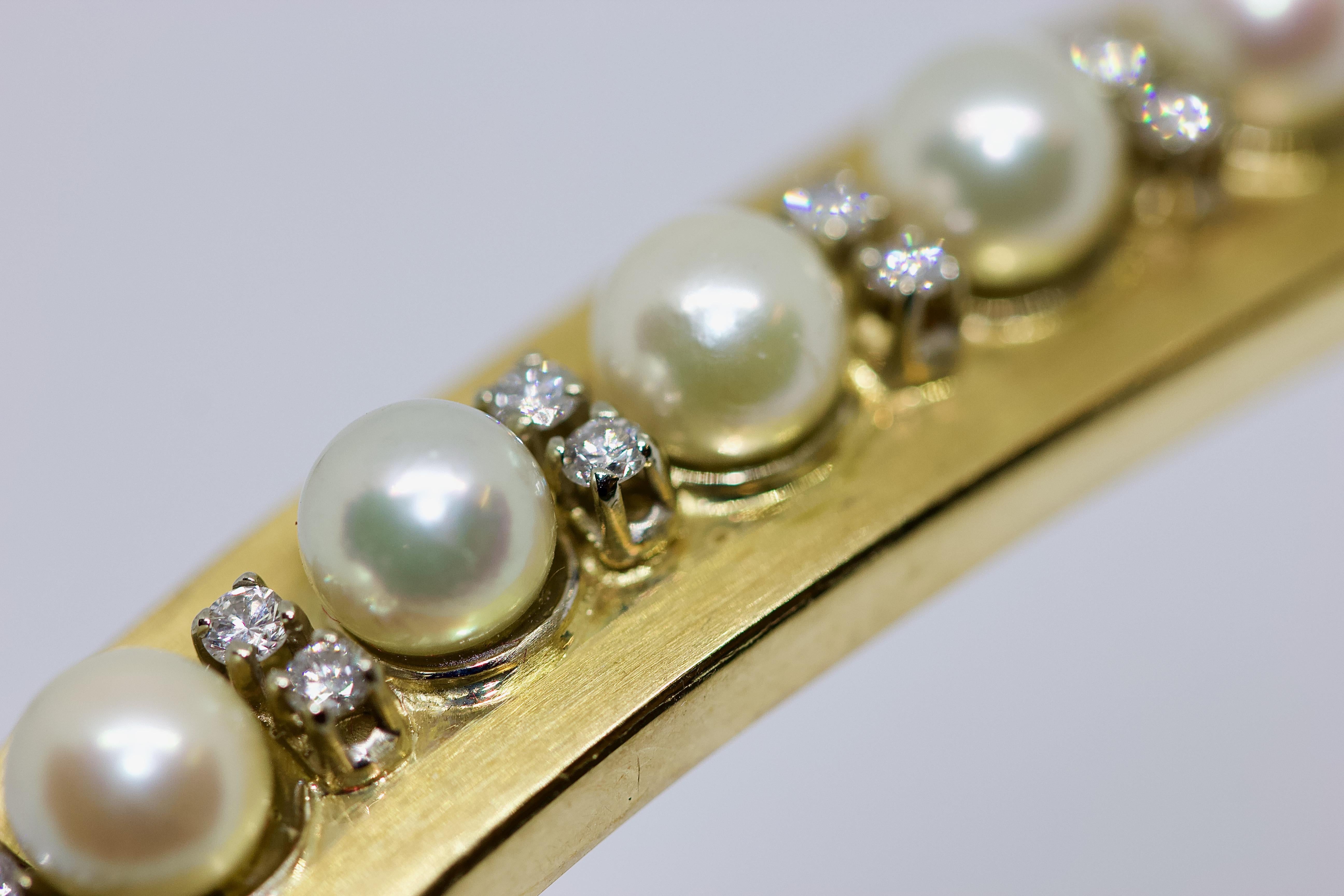 Bracelet jonc en or pour femmes, avec perles et diamants en vente 4