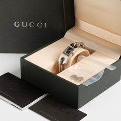 Ladies Gucci 6100L, black dial, stainless steel, box and papers, year 2001