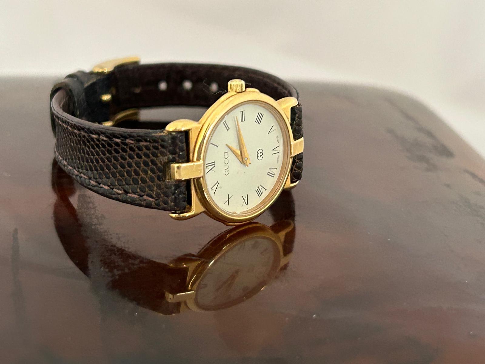 Référence Gucci 3400L / 3400FL, acier inoxydable plaqué or lourd pour femmes, c1995 Bon état - En vente à Canterbury, England
