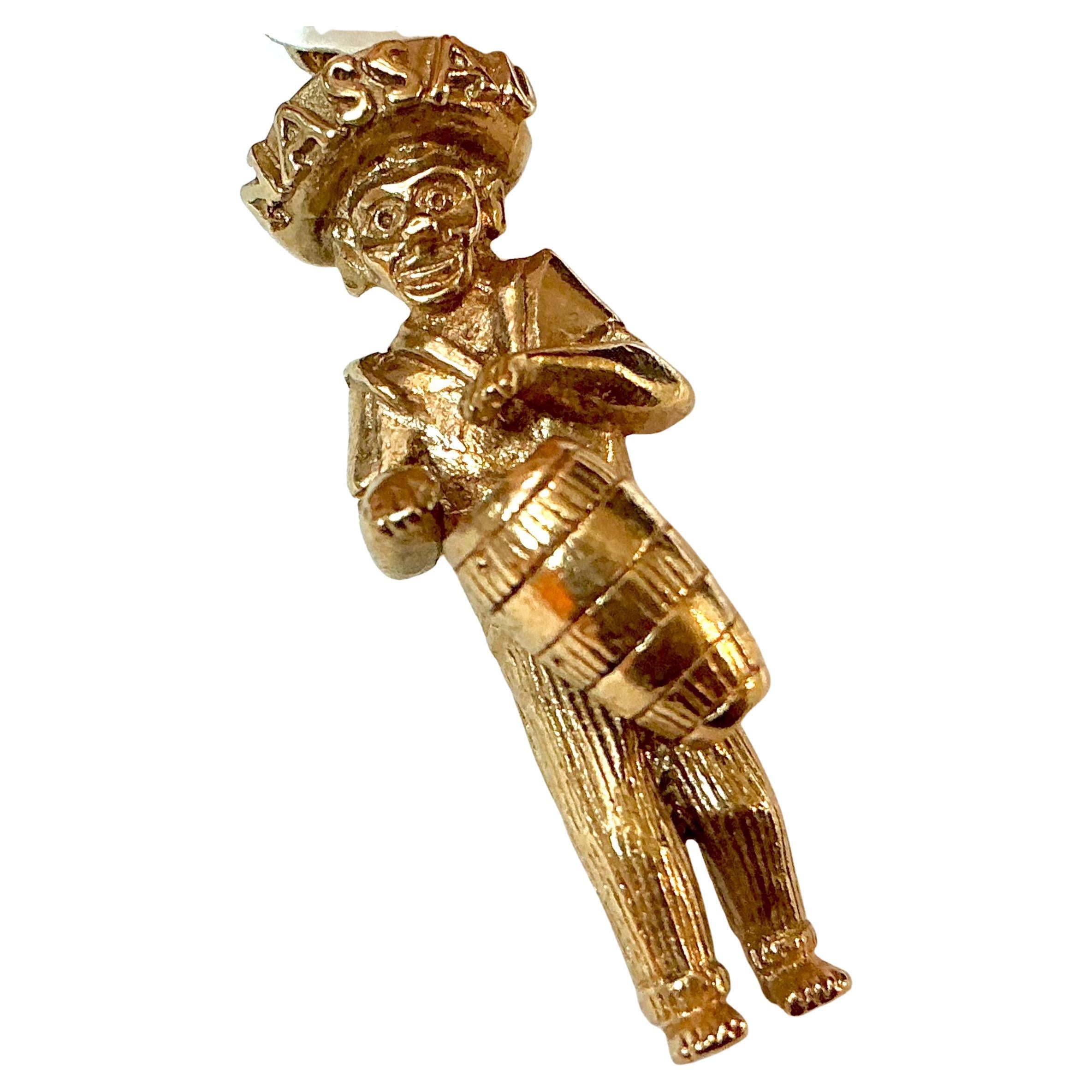 Bracelet de breloques en or 14K pour dames en vente 2