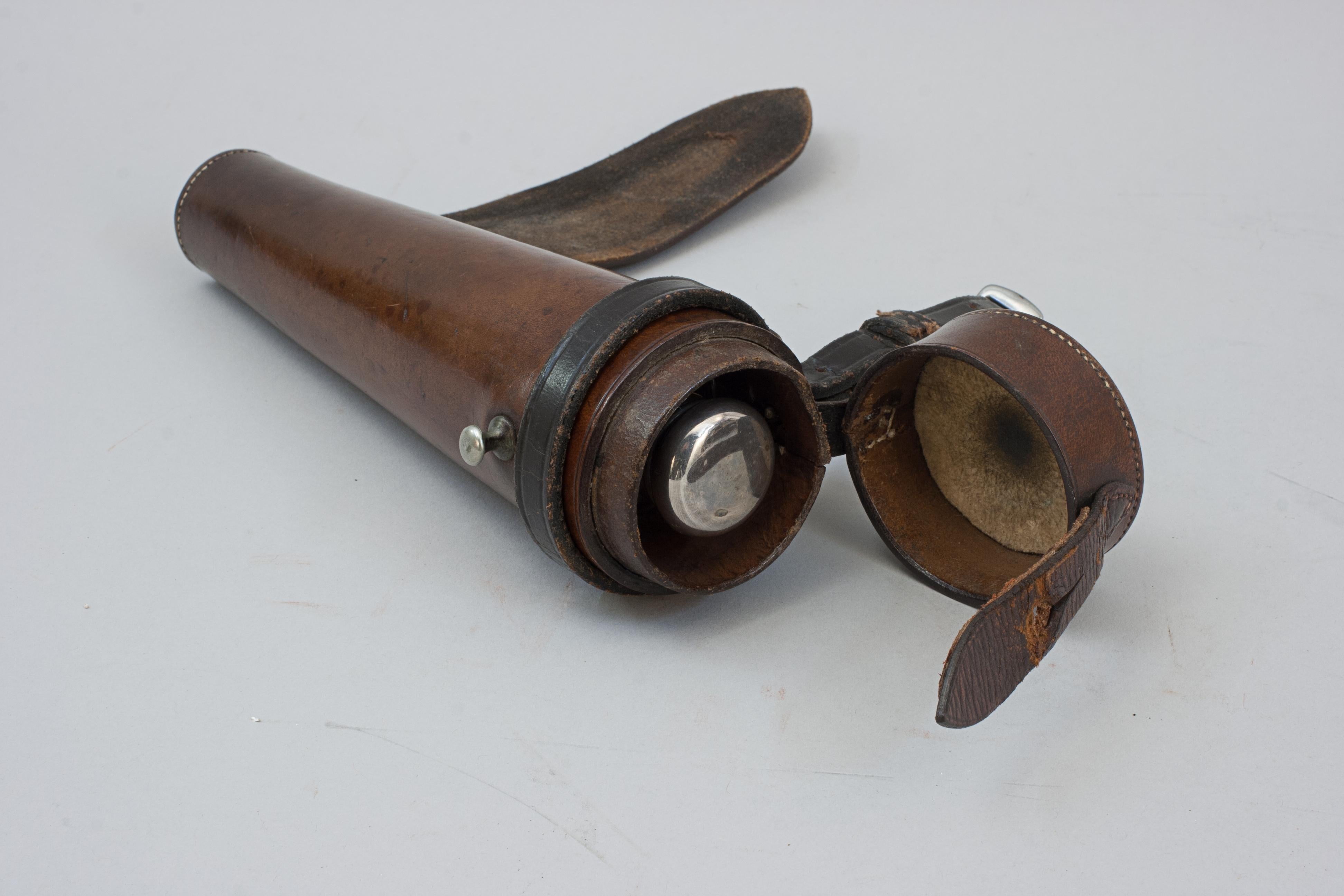 Flasque de chasse pour dames dans un étui en vente 1