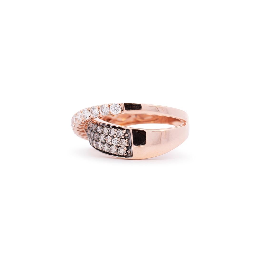 Taille ronde Ladies Le Vian 14K Rose Gold White & Champagne Diamond Band X Ring en vente