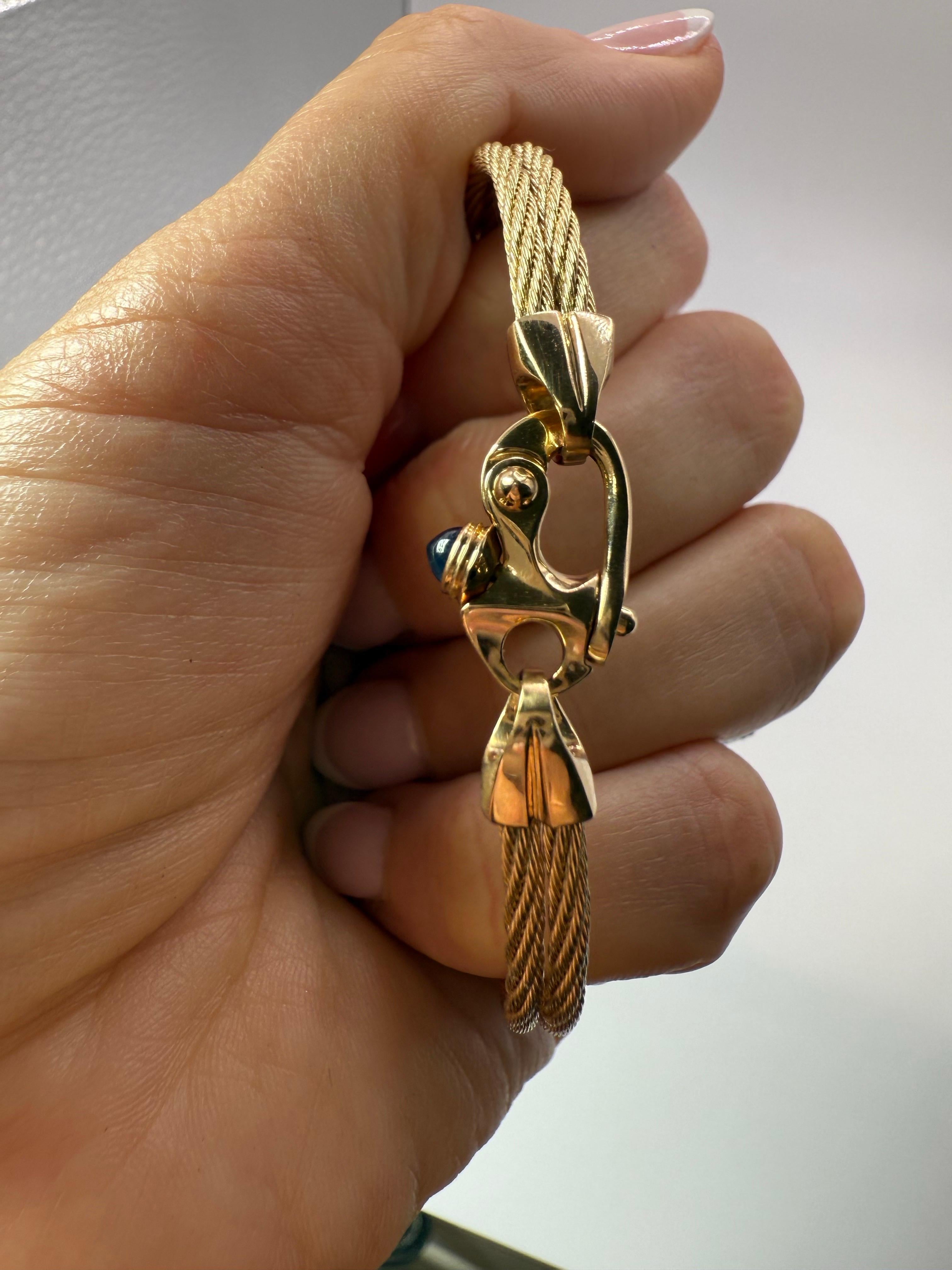 Bracelet de dame avec fermoir Marin en or 14KT saphir bangle en or massif en vente 5