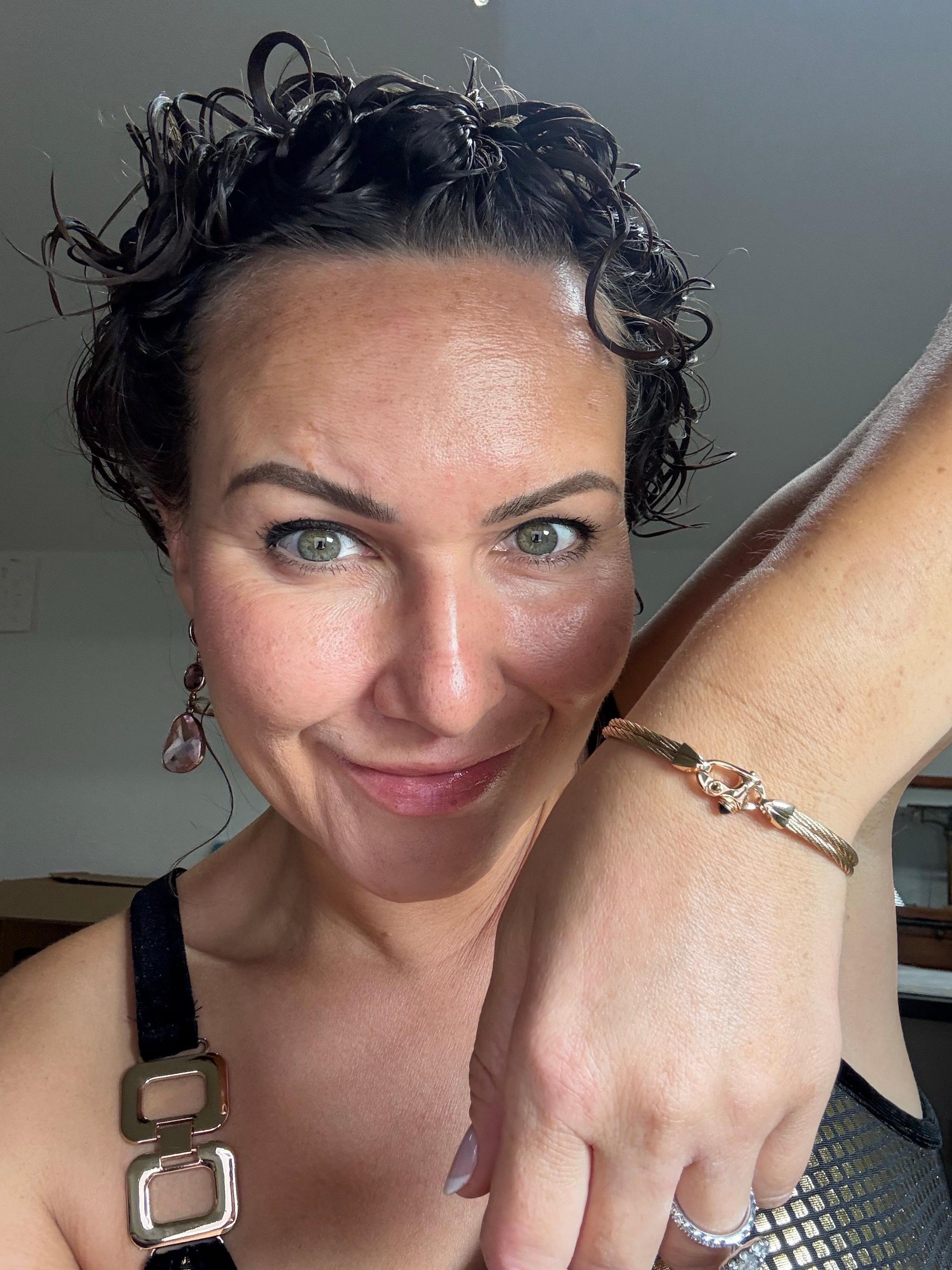 Bracelet de dame avec fermoir Marin en or 14KT saphir bangle en or massif Unisexe en vente