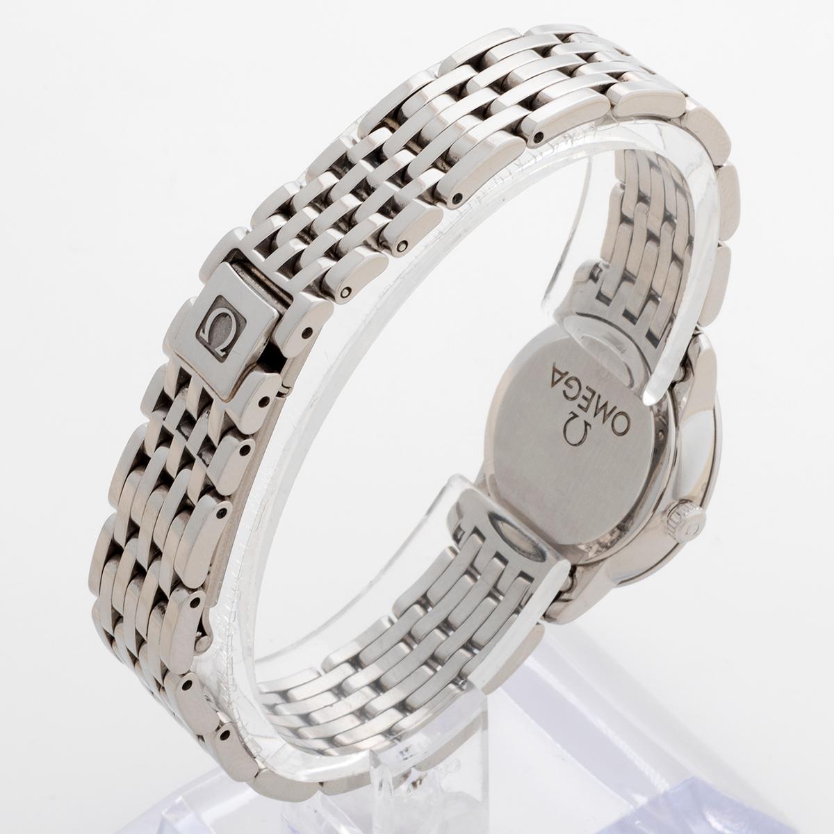 Ladies Omega De Ville Quartz, 24mm Case, Stainless Steel, Black Dial, c2010. Pour femmes en vente
