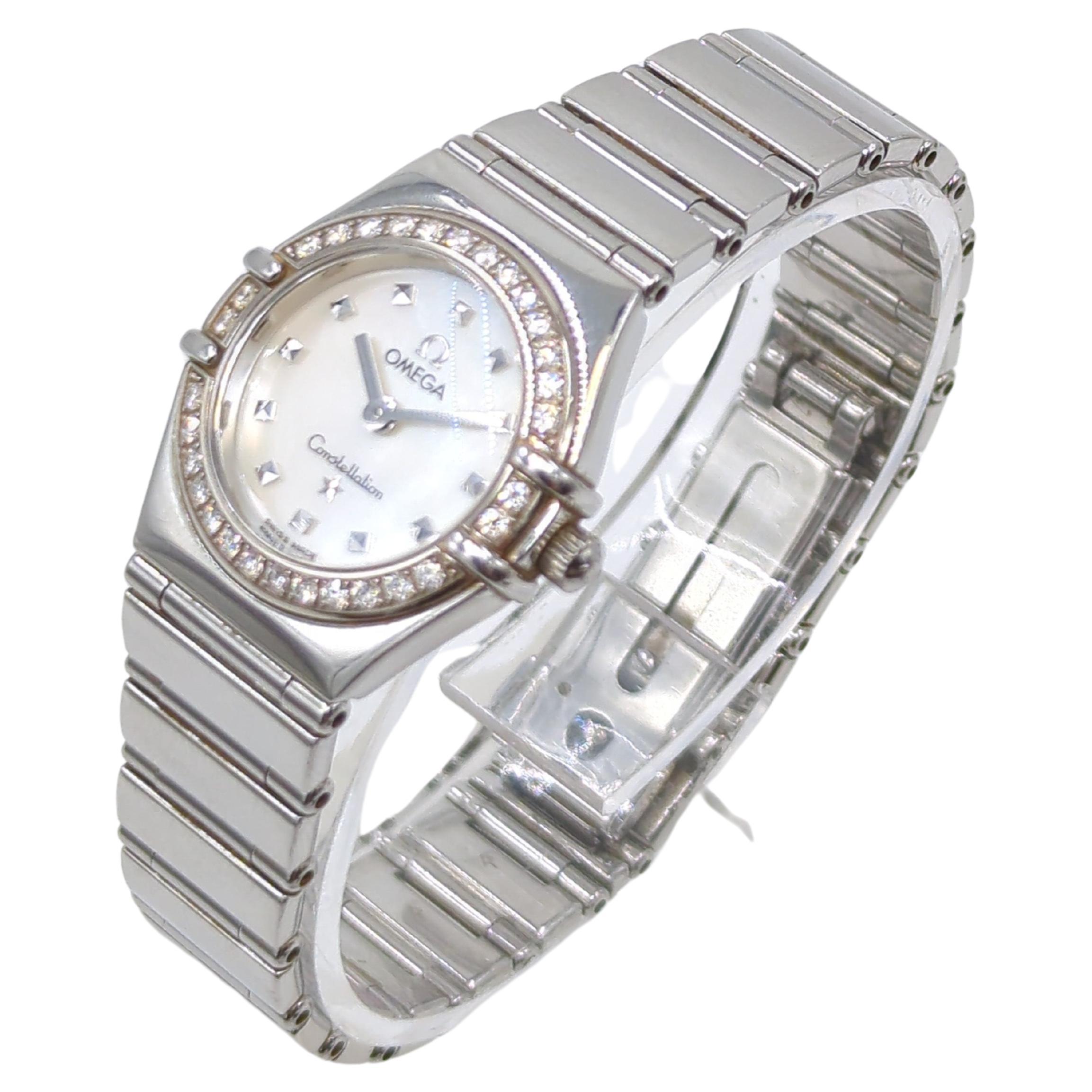 Reloj Omega de acero inoxidable con bisel de diamantes y esfera MOP Corte brillante en venta