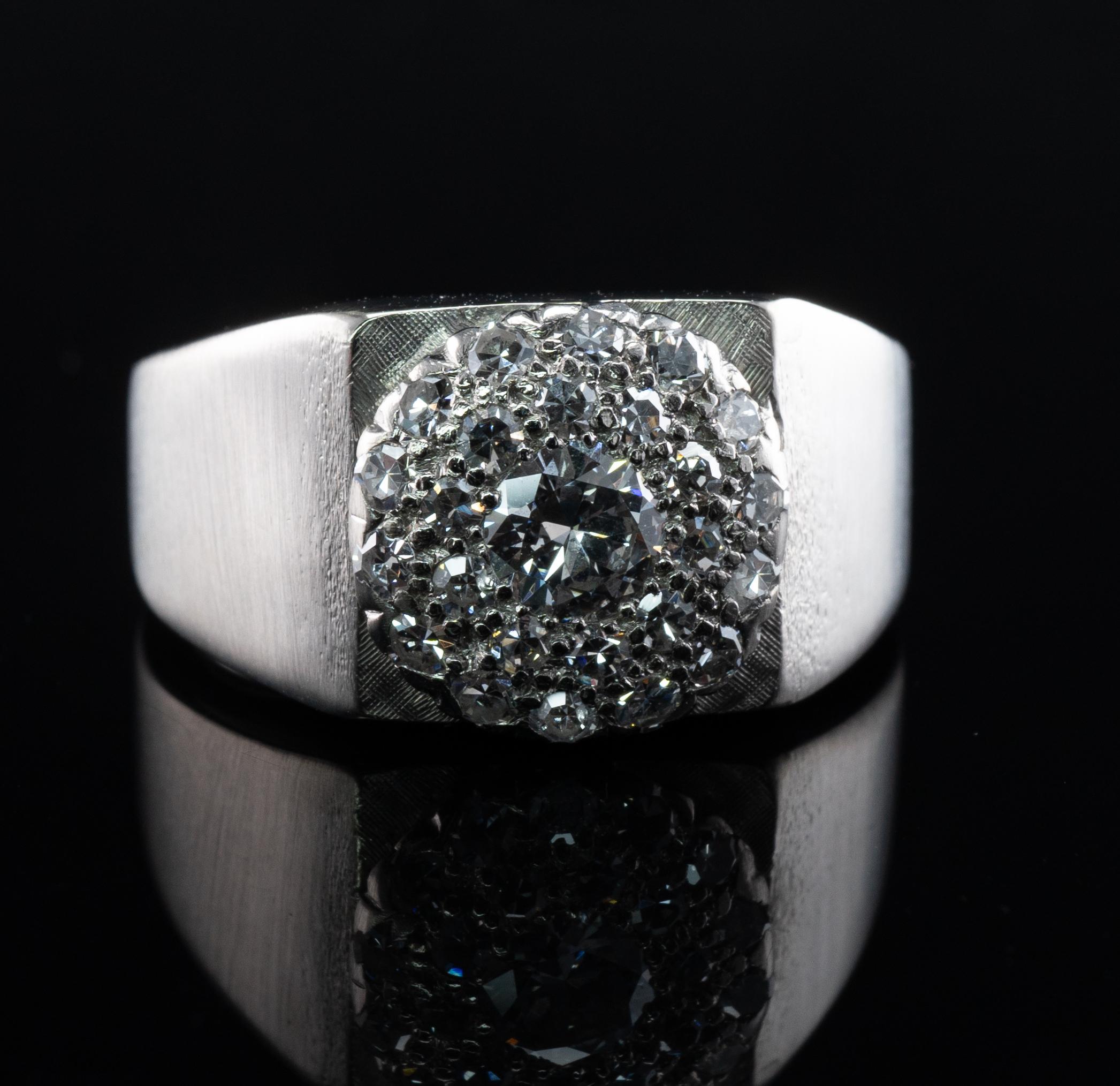 Bague pour femme ou homme en or blanc 14K avec diamant 1.05 TDW en vente 6