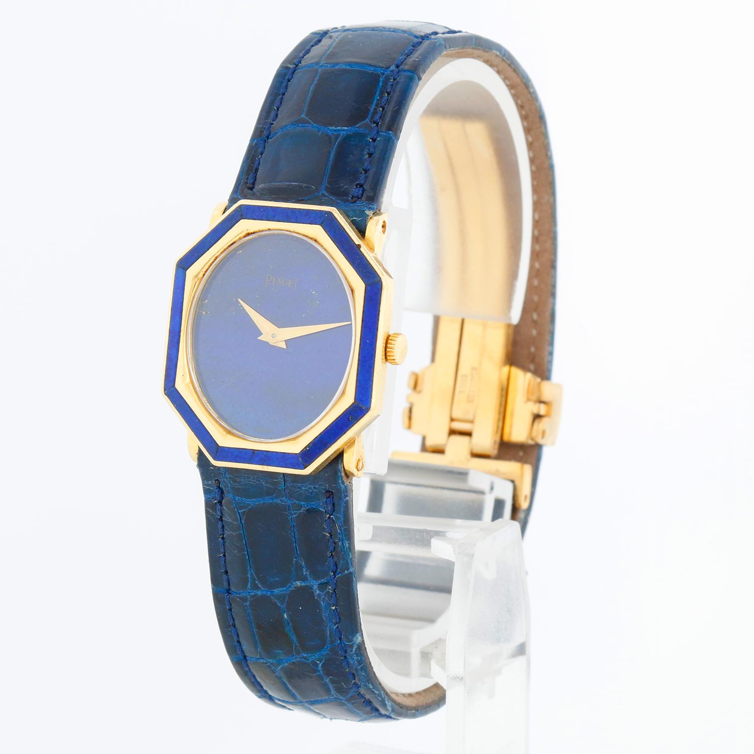 Piaget Réf. 9431 Montre pour femmes en or jaune 18 carats et lapis-lazuli Excellent état - En vente à Dallas, TX