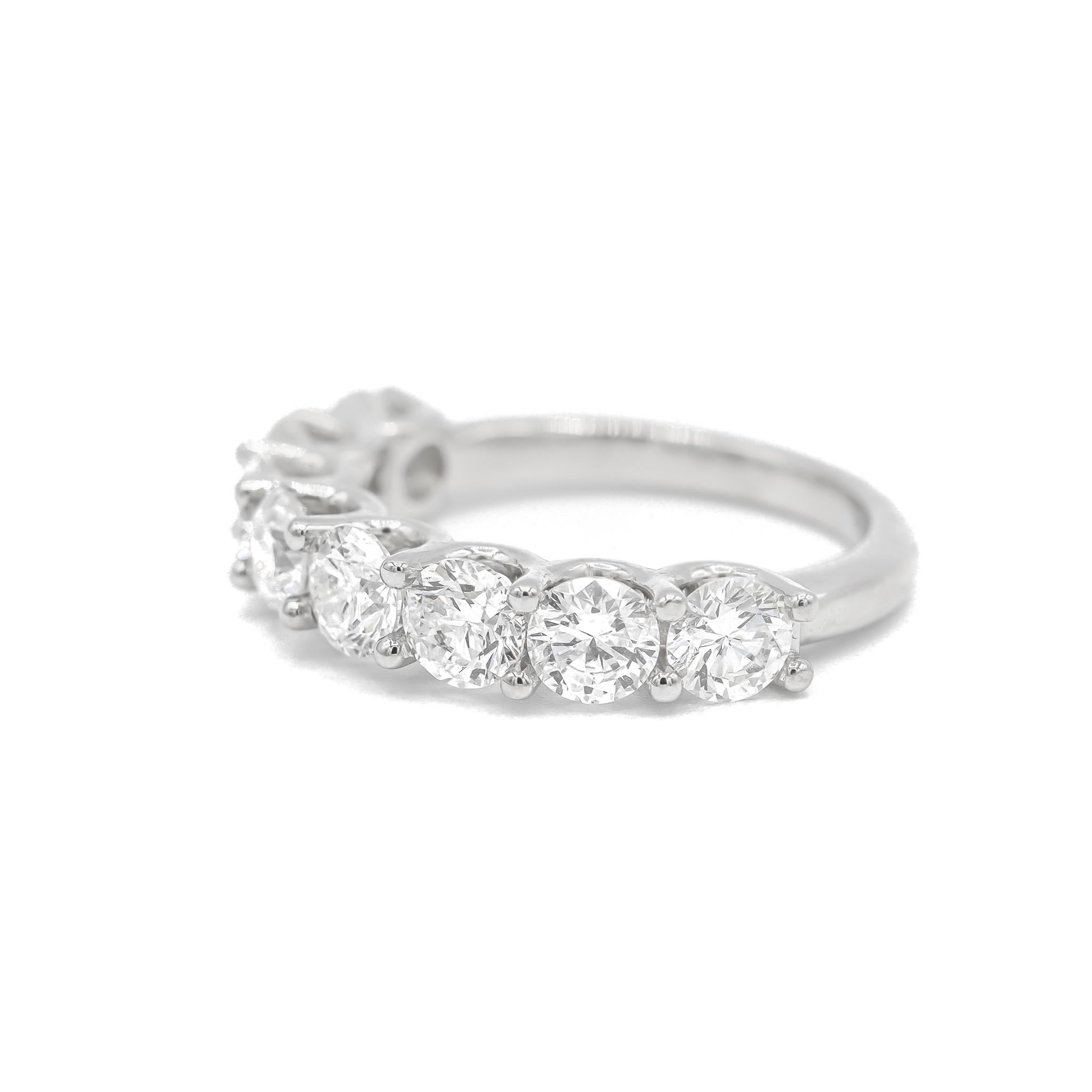 Damen Platin 8 Diamanten über Ewigkeit Ehering 1