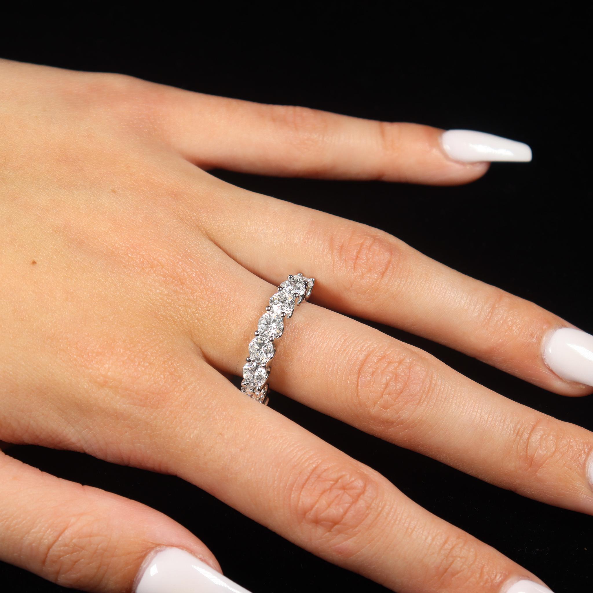 Damen Platin 8 Diamanten über Ewigkeit Ehering 4