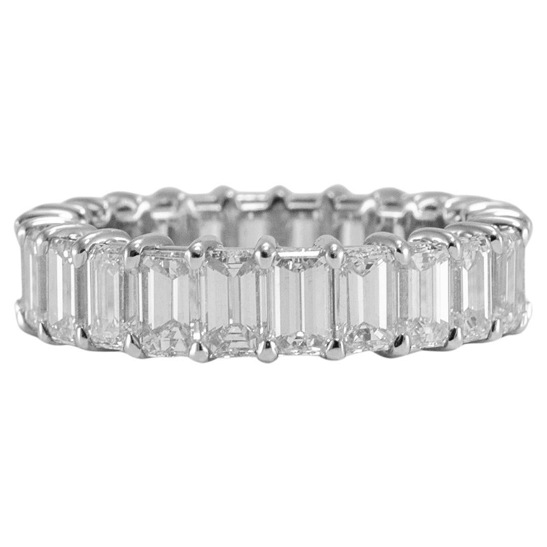 Alianzas de Platino con Diamantes talla Esmeralda para Damas