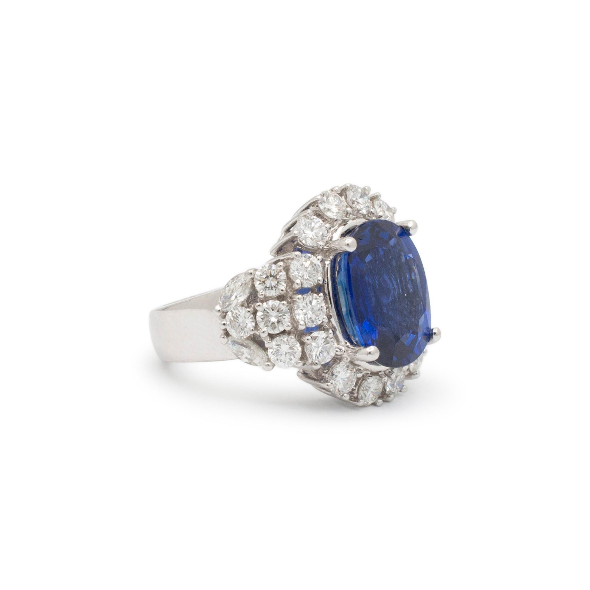 Ladies Platinum GIA Certified Sapphire Diamonds Cocktail Ring In Excellent Condition In Houston, TX