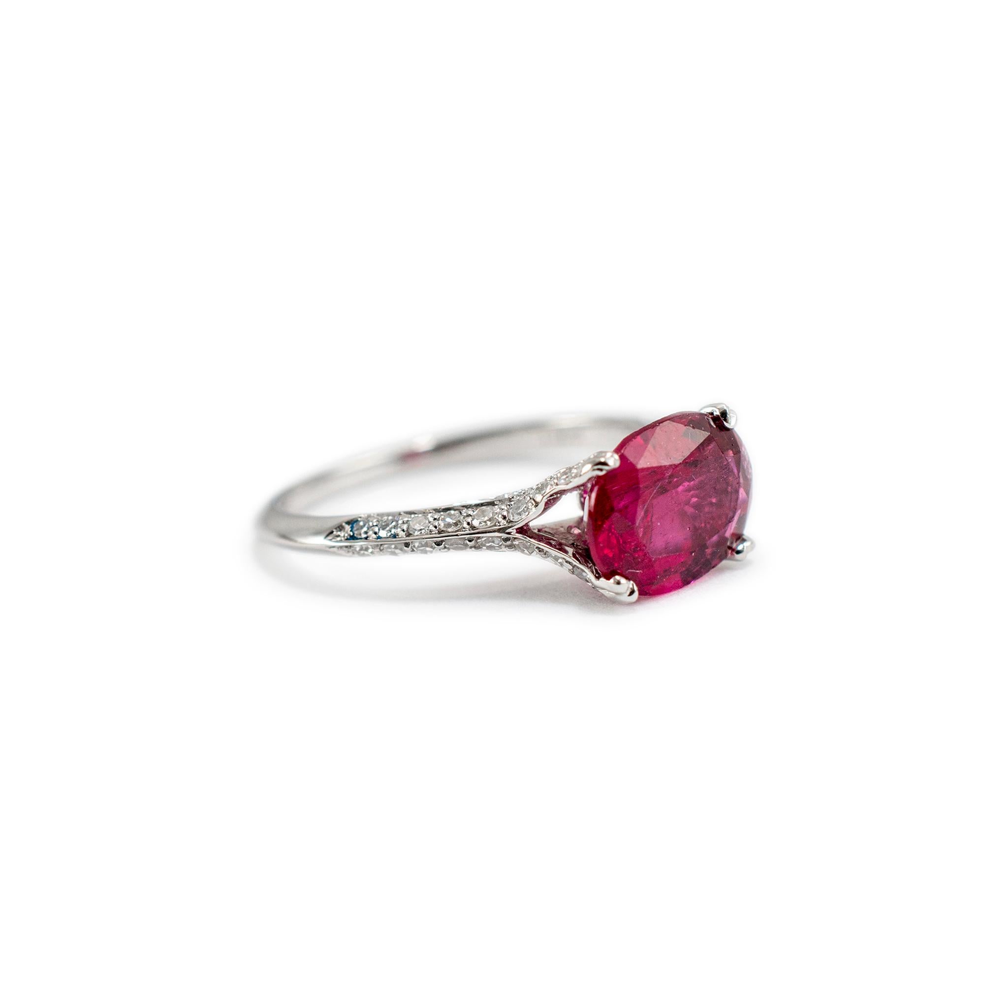 Ladies Platinum GIA Oval Tourmaline Accented Diamond Cocktail Ring In Excellent Condition In Houston, TX