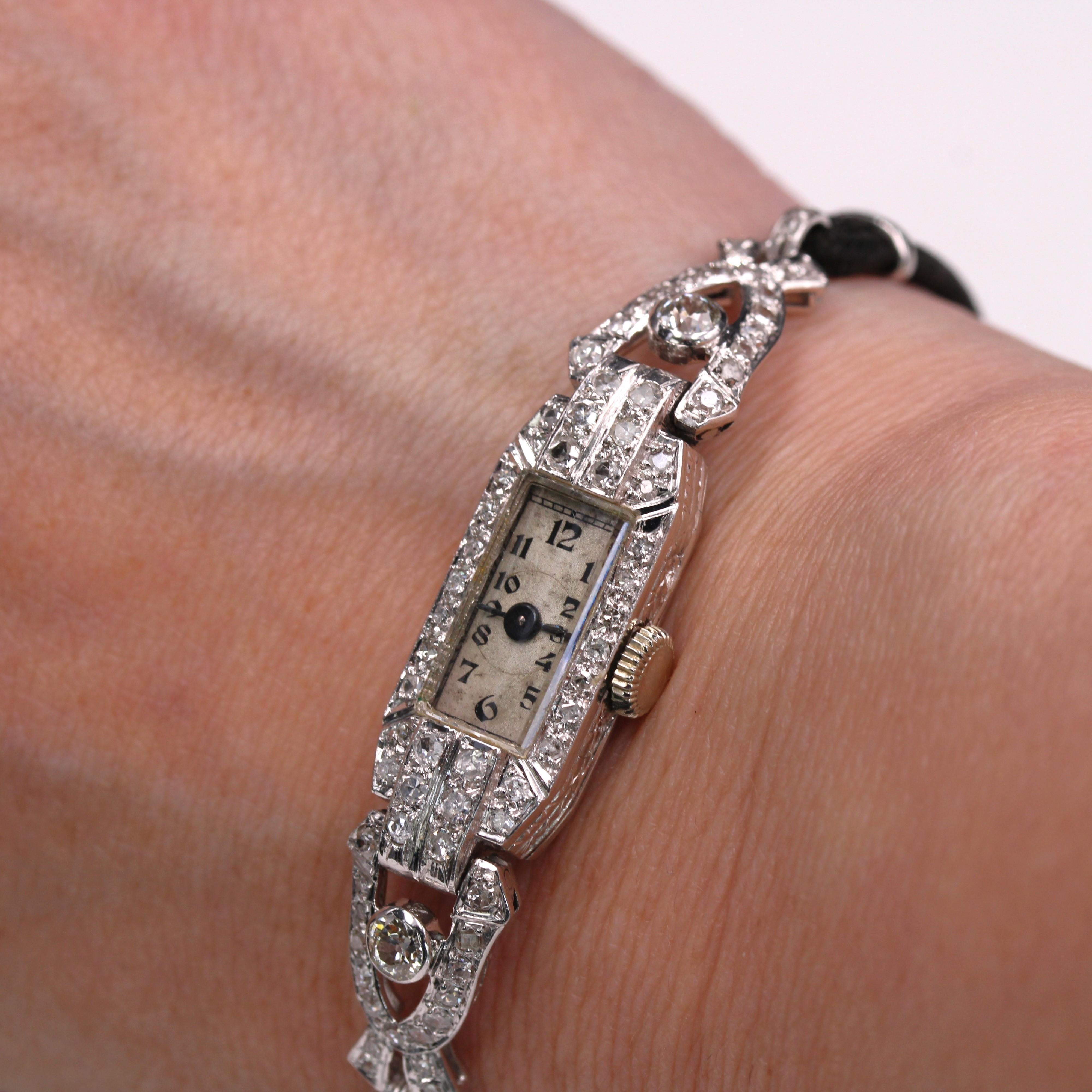 Montre-bracelet mcanique Art dco franaise en platine, or blanc et diamants, pour femmes, 1925 en vente 4