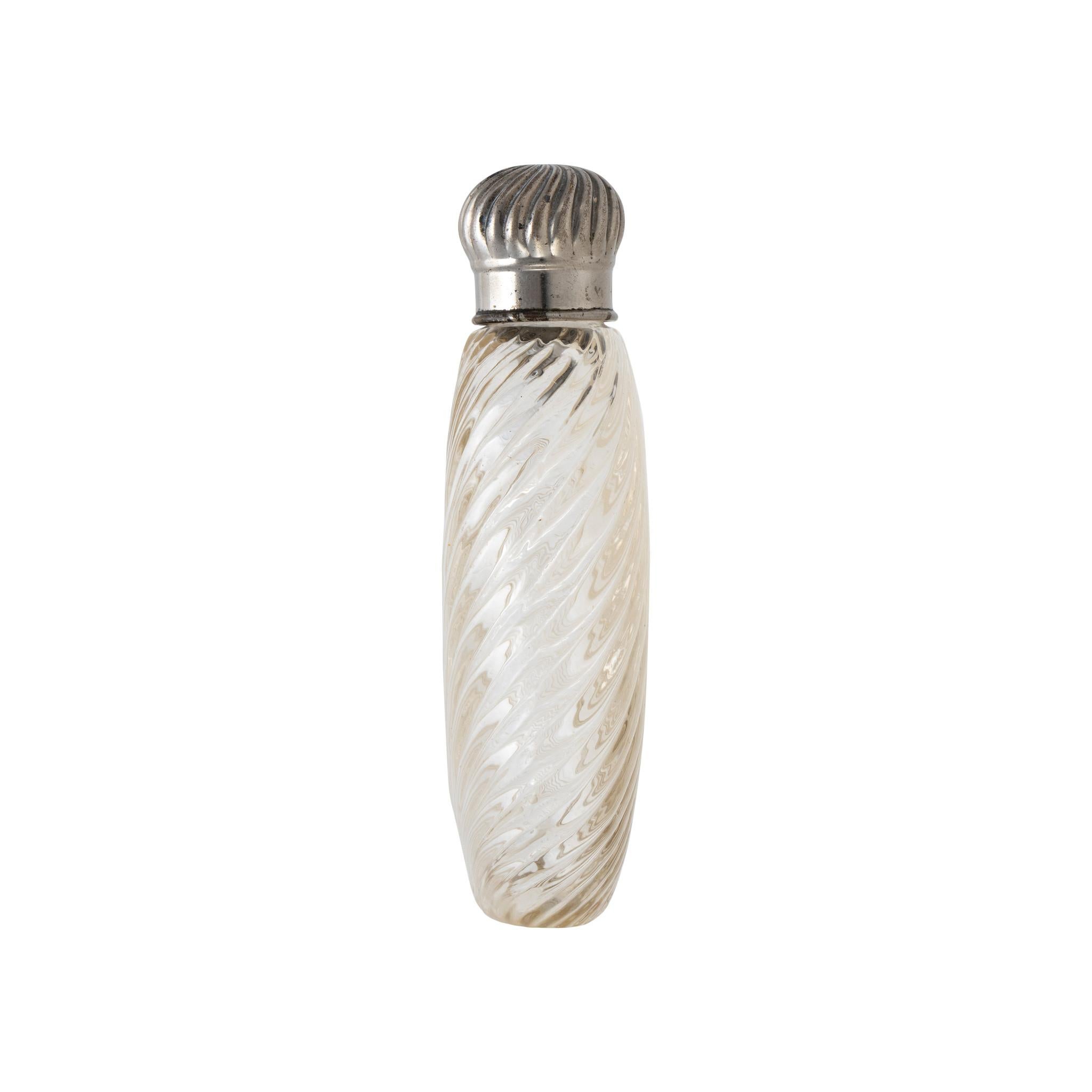 Damen-Flask aus gepresstem Glas und Sterlingsilber (Art nouveau) im Angebot