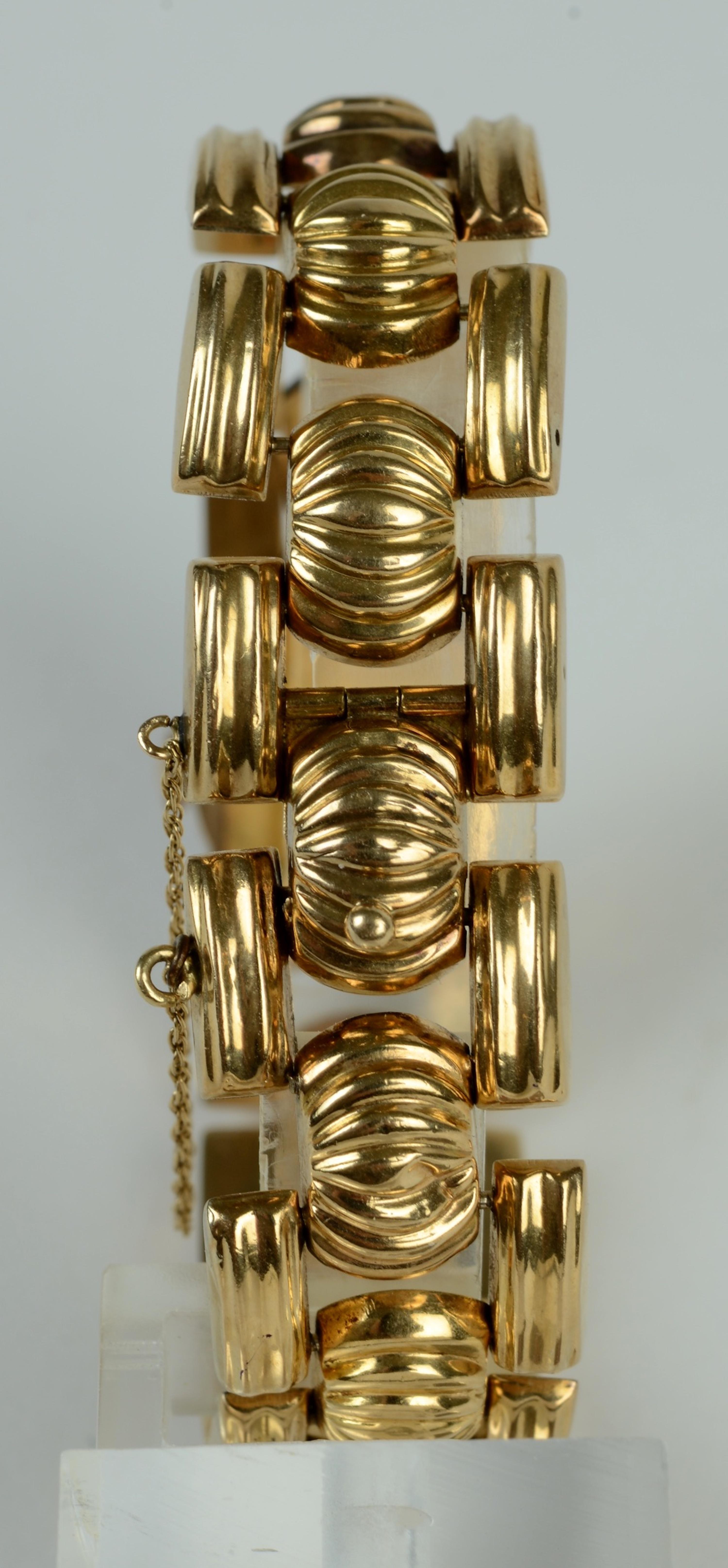 Old Mine Cut Ladies Retro 18 Karat Yellow Gold and Diamond Bracelet Watch, c1940s