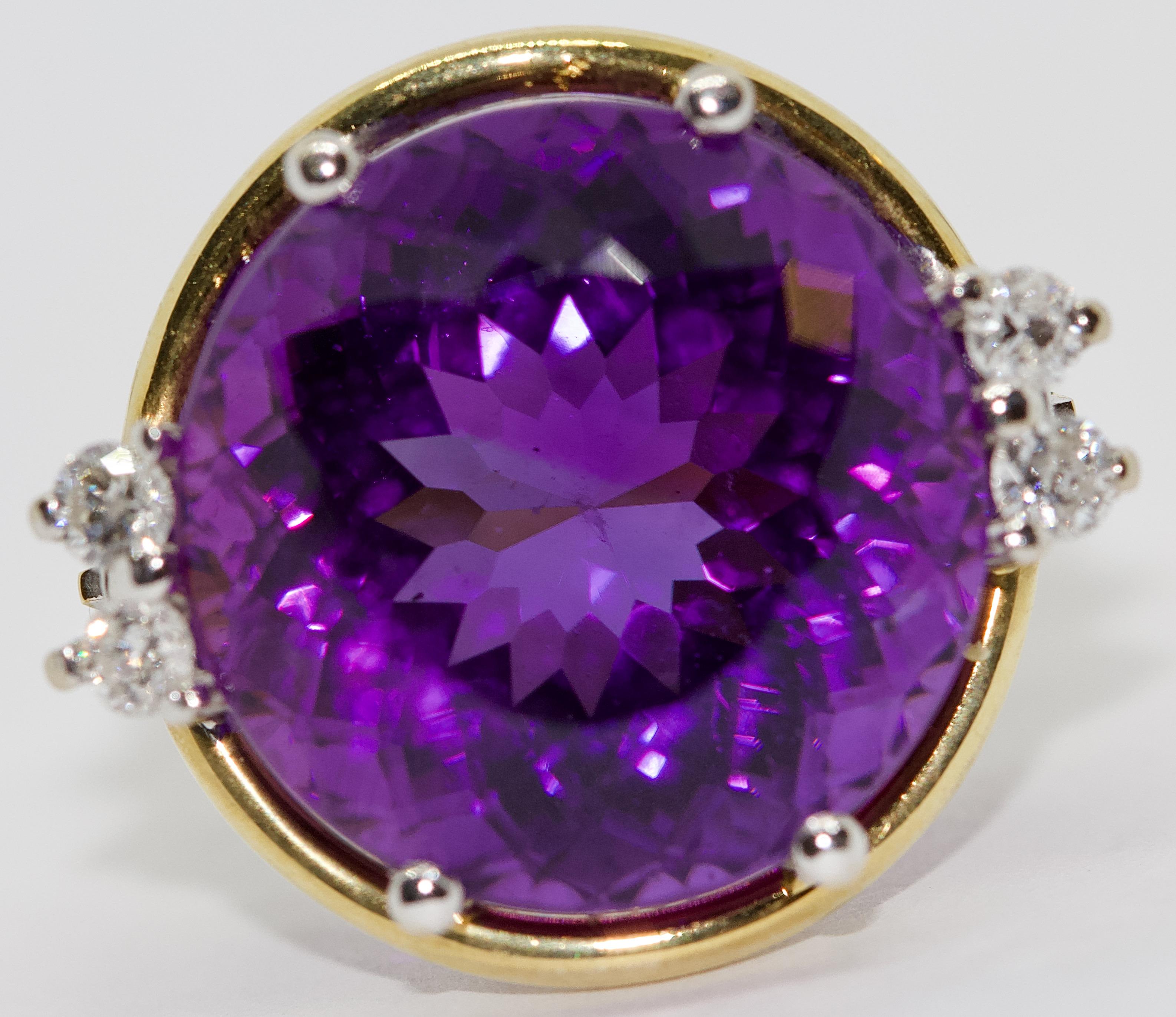 Round Cut Ladies Ring, 14 Karat Gold with Large Faceted Amethyst and Diamonds For Sale