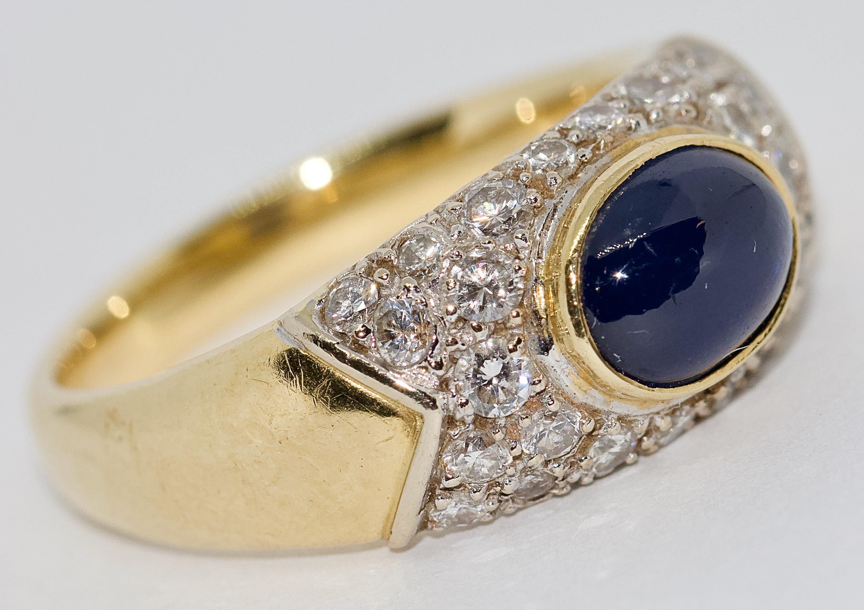 Modern Ladies Ring, 18 Karat Gold with 1.64 Carat Blue Sapphire and Diamonds For Sale