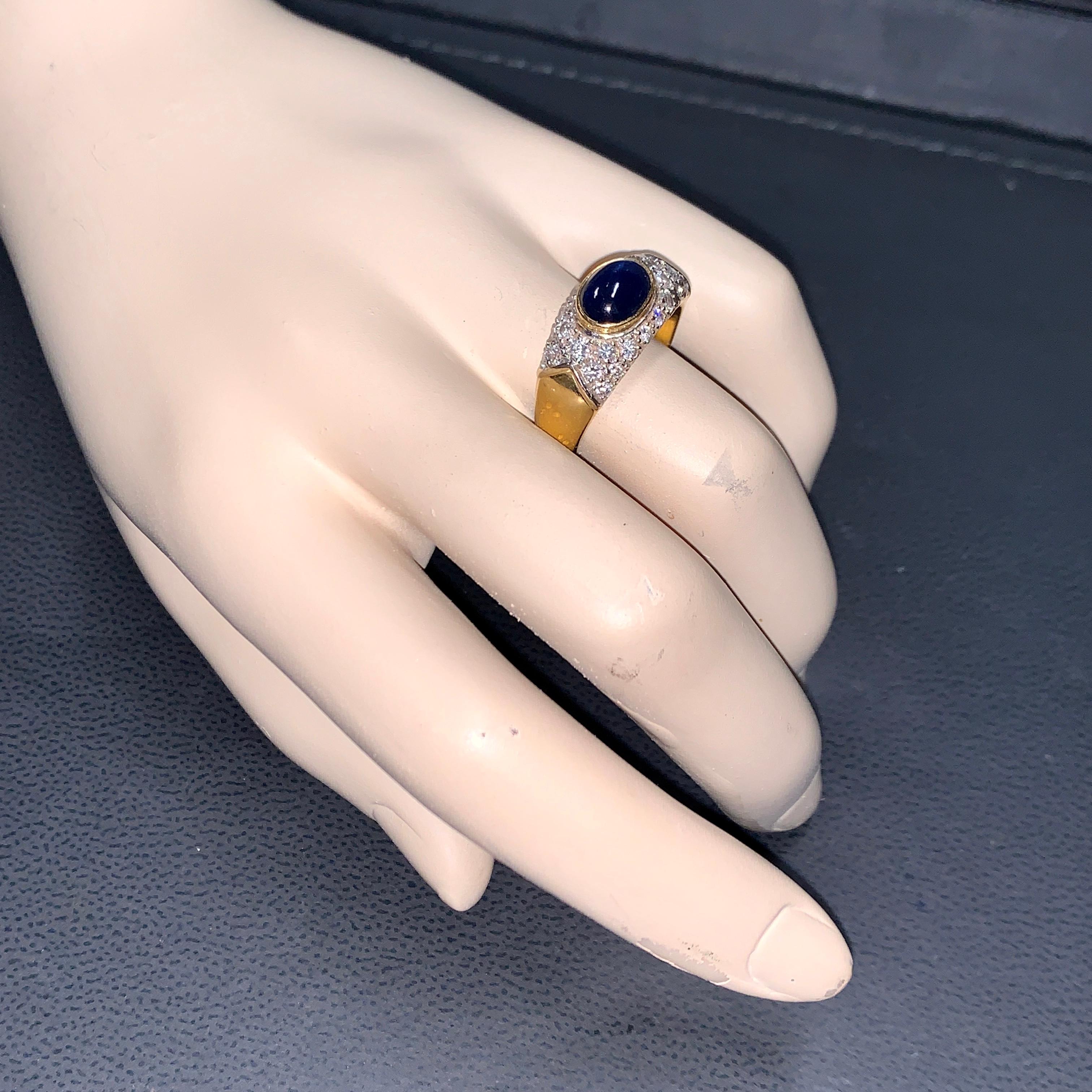 Women's Ladies Ring, 18 Karat Gold with 1.64 Carat Blue Sapphire and Diamonds For Sale