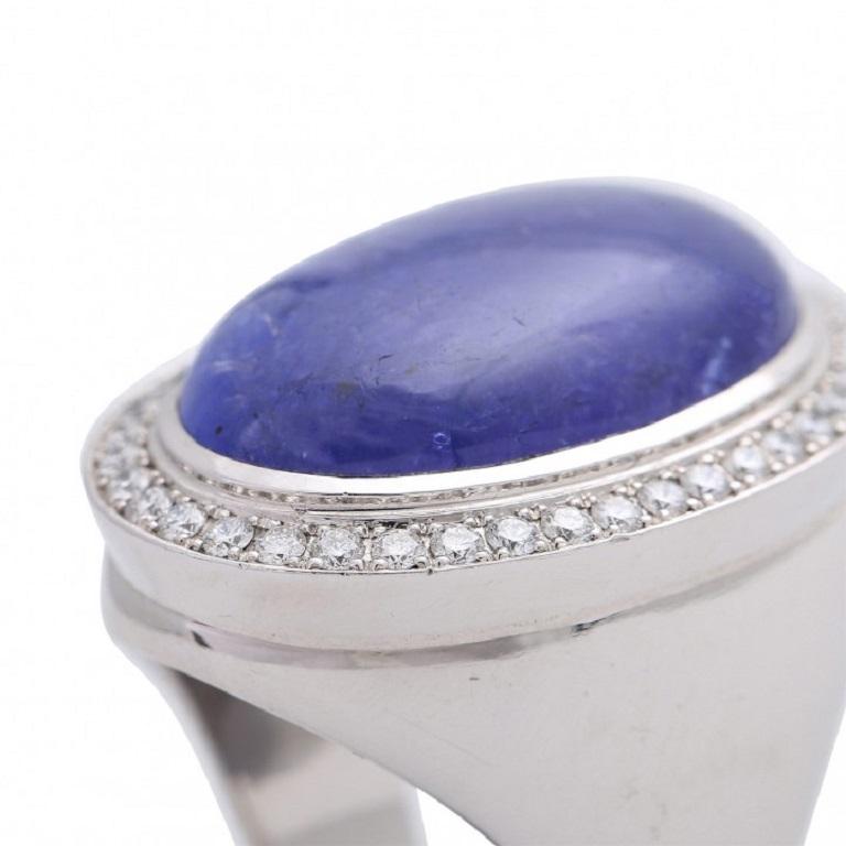 Women's Ladies Ring, Especially with 1 Tanzanite Cabochón 25.36 Cts. and Diam. Total 1.0 For Sale