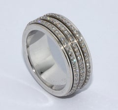 Ladies Ring Piaget Possession in 18 Karat White Gold with 1.53 Carat Diamonds