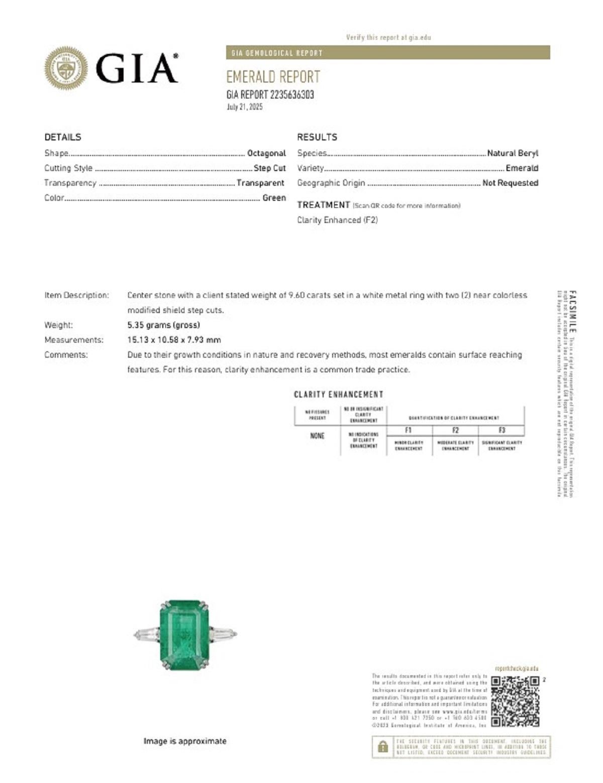 Damenring mit Diamanten und Smaragd im Angebot 1