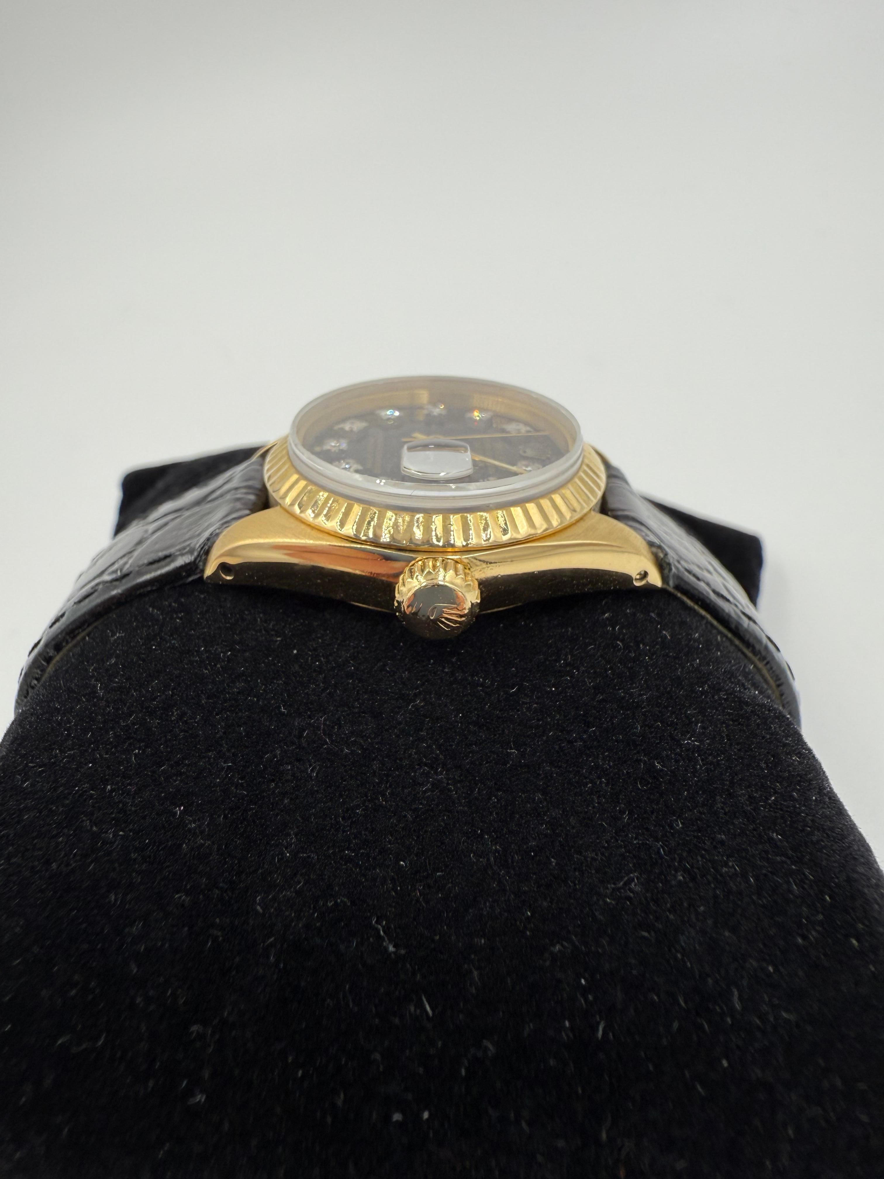 Damen Rolex 1981 Datejust 18k Gelbgold Armbanduhr mit Lederarmband für Damen oder Herren im Angebot