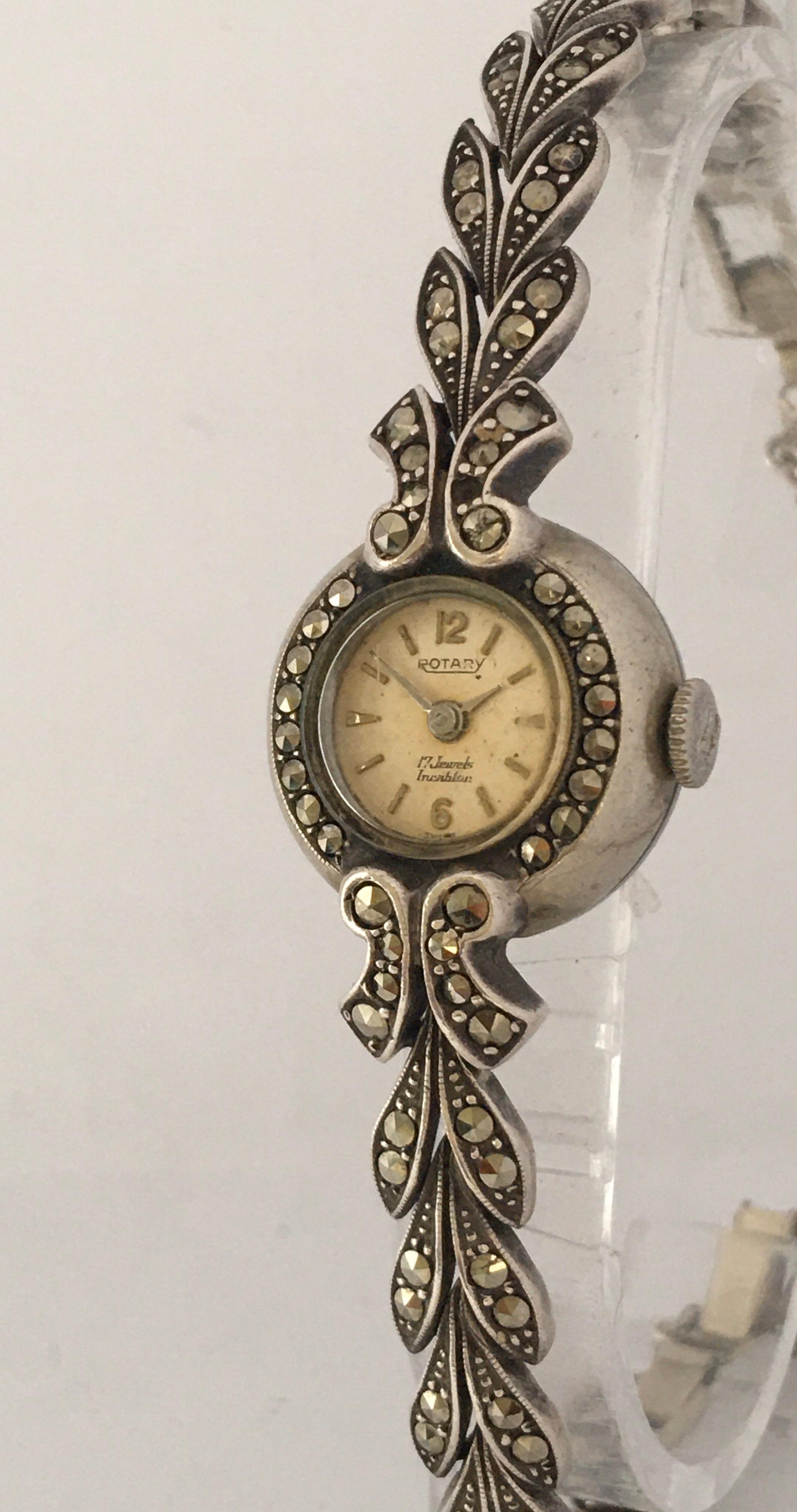 This beautiful vintage mechanical cocktail watch is working and it is ticking and running well. A slight tiny scratches on the glass and watch case as shown. Please study the images carefully as form part of the description.

Watch diameter is