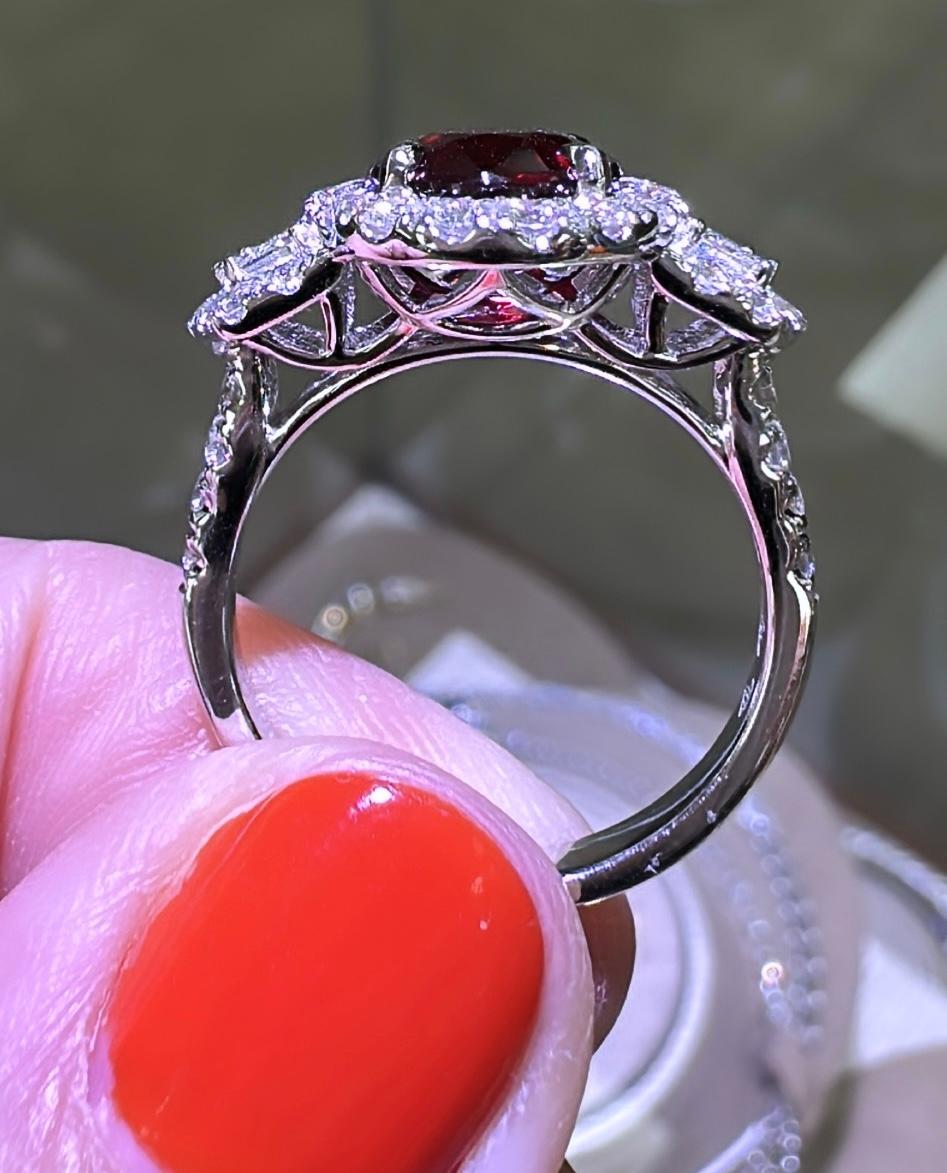 Modern Ladies Statement GRS Certified5.29cttw Oval Pigeon Blood Red Ruby & Diamond Ring For Sale