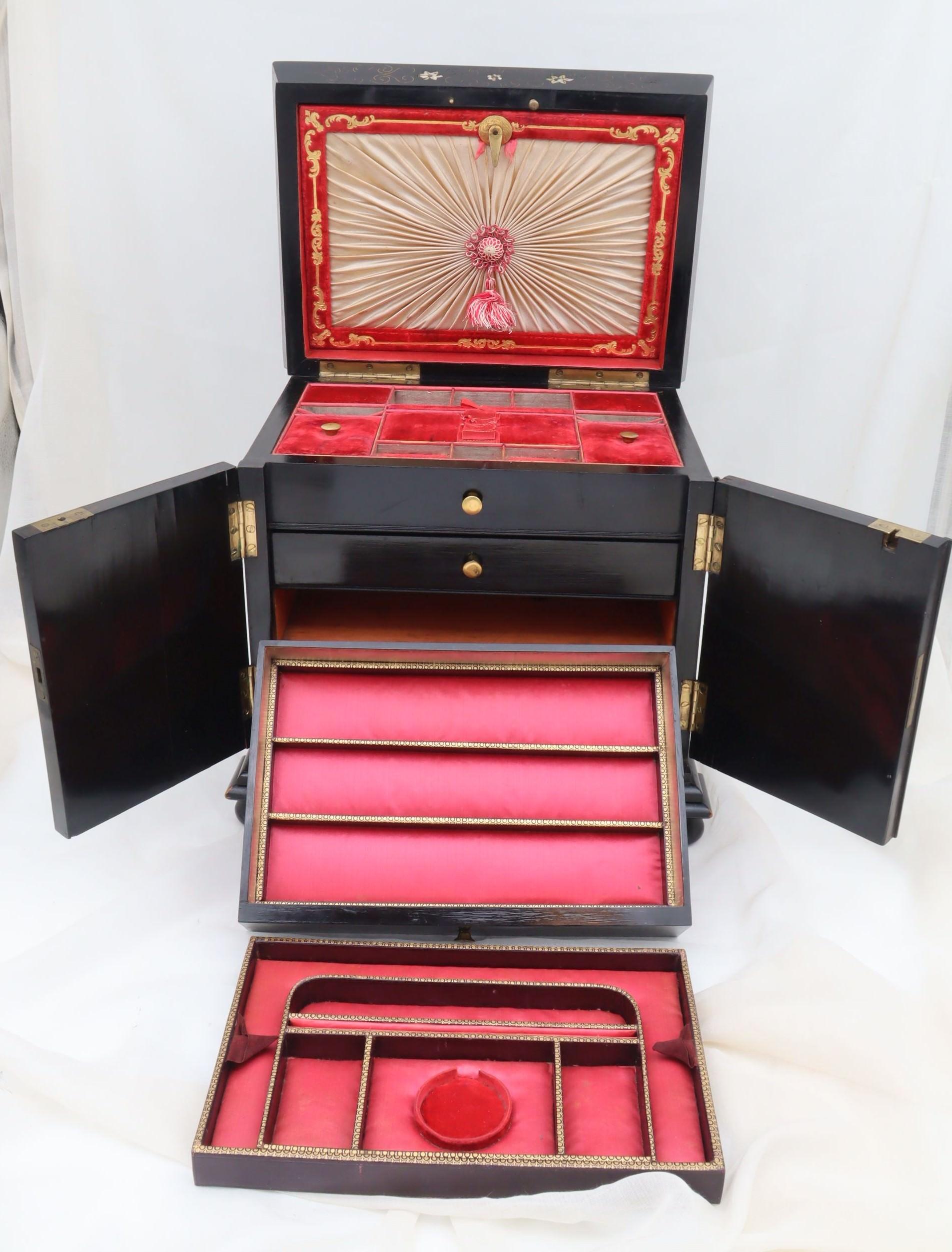 Mid-19th Century Ladies table compendium and jewelry box For Sale