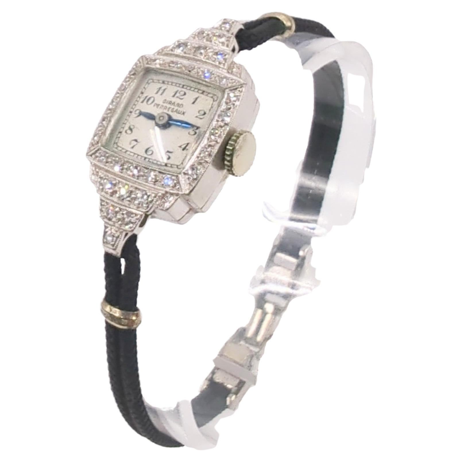 Montre-bracelet suisse Tiny Girard Perregaux pour femme en platine massif et diamants à remontage manuel en vente 2